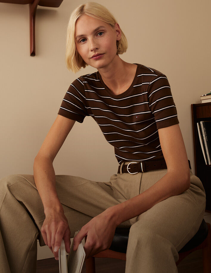 Tommy Hilfiger T 恤