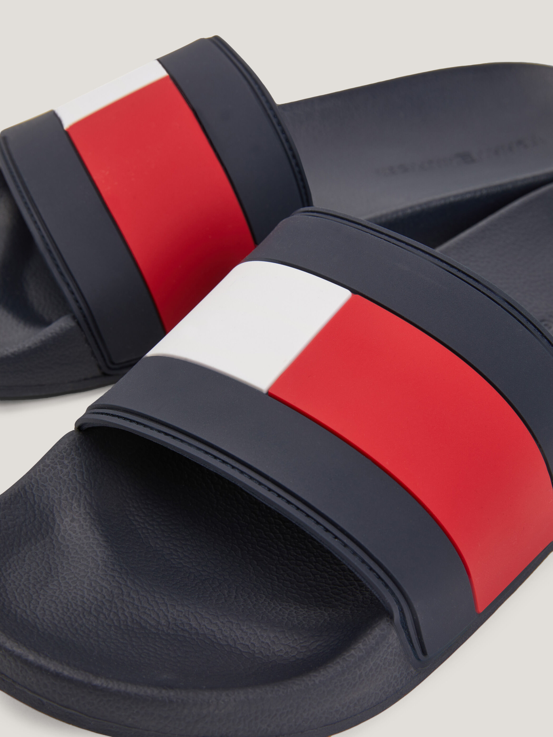 Mens tommy hilfiger sliders sale outlet