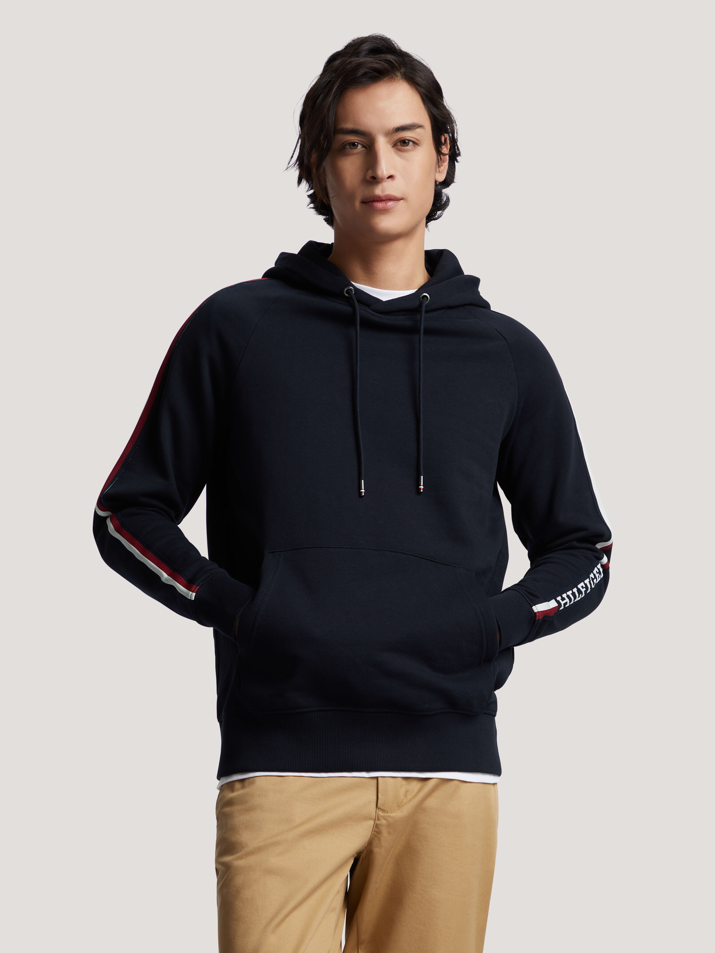 Tommy hilfiger drawstring logo hoodie outlet