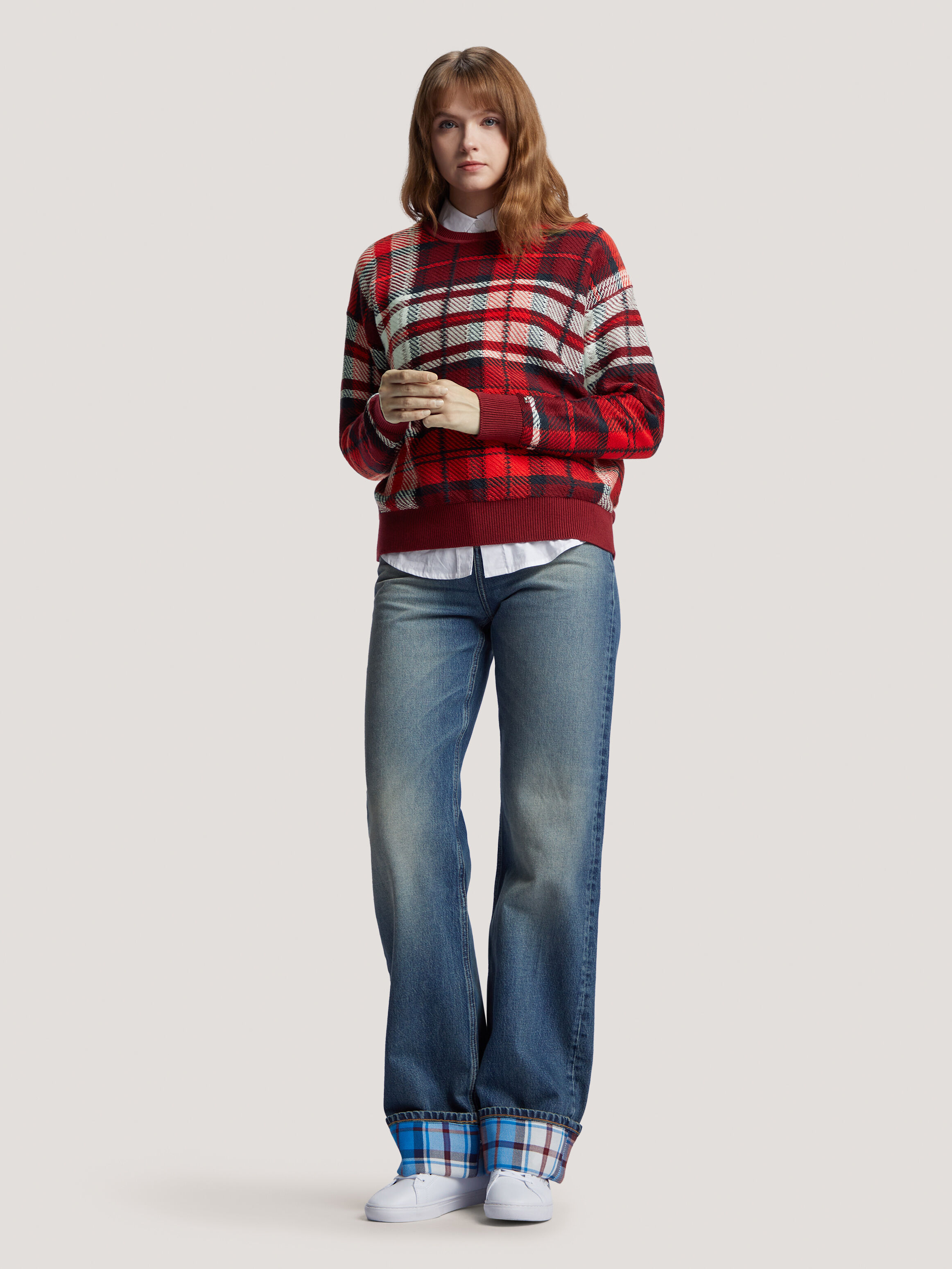 Tommy hotsell sweater sale