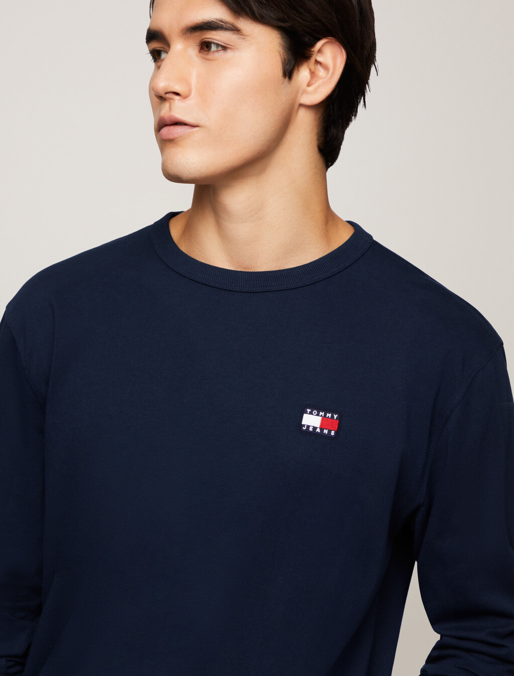 Tommy Logo Badge Long Sleeve T-Shirt, Dark Night Navy, hi-res