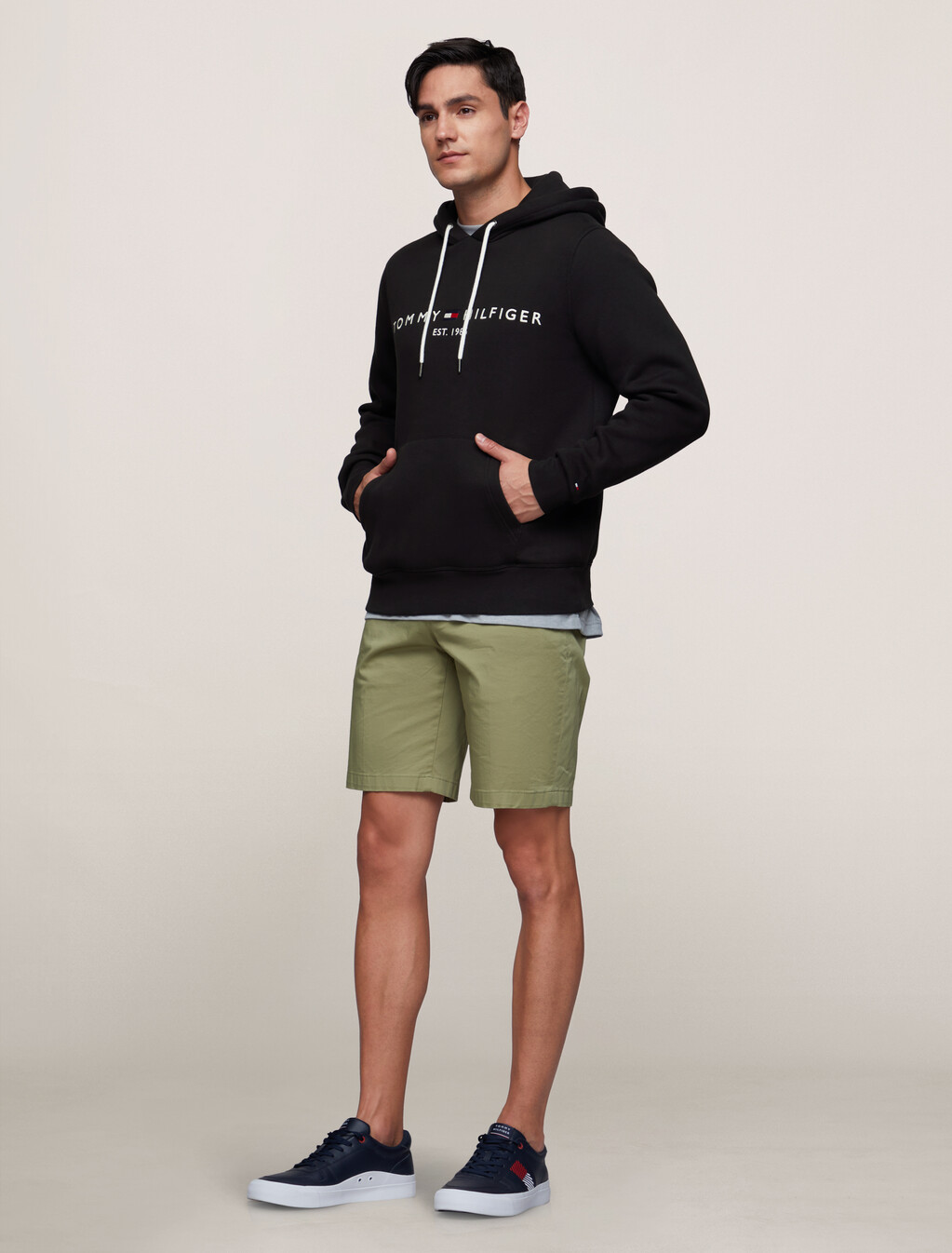 Essential Logo Hoodie, JET BLACK, hi-res