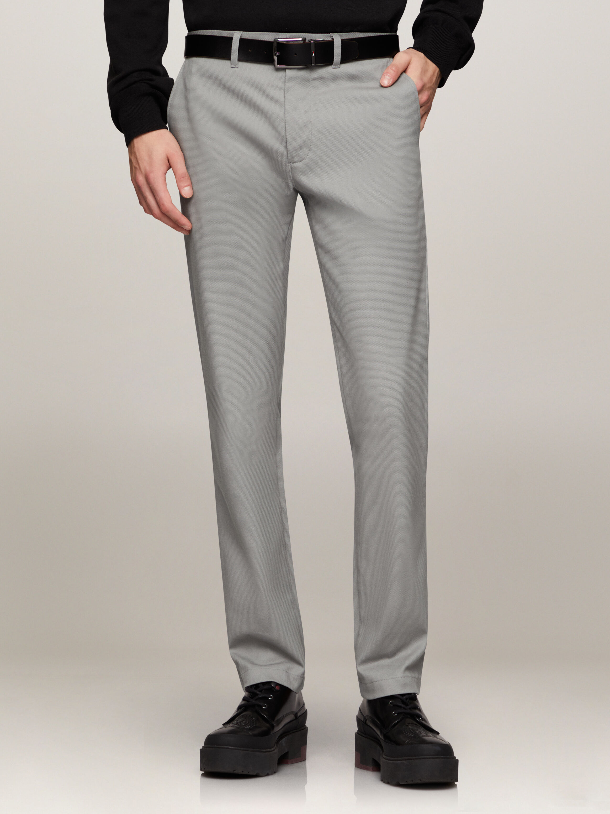 Tommy hilfiger pants top