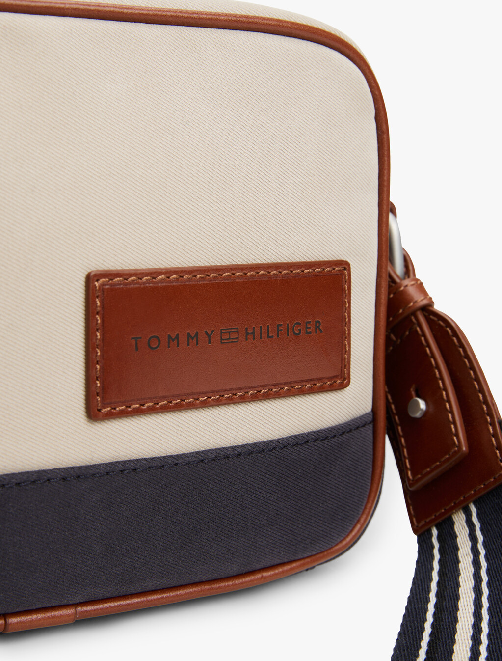 Casual Camera Bag, Classic Beige, hi-res