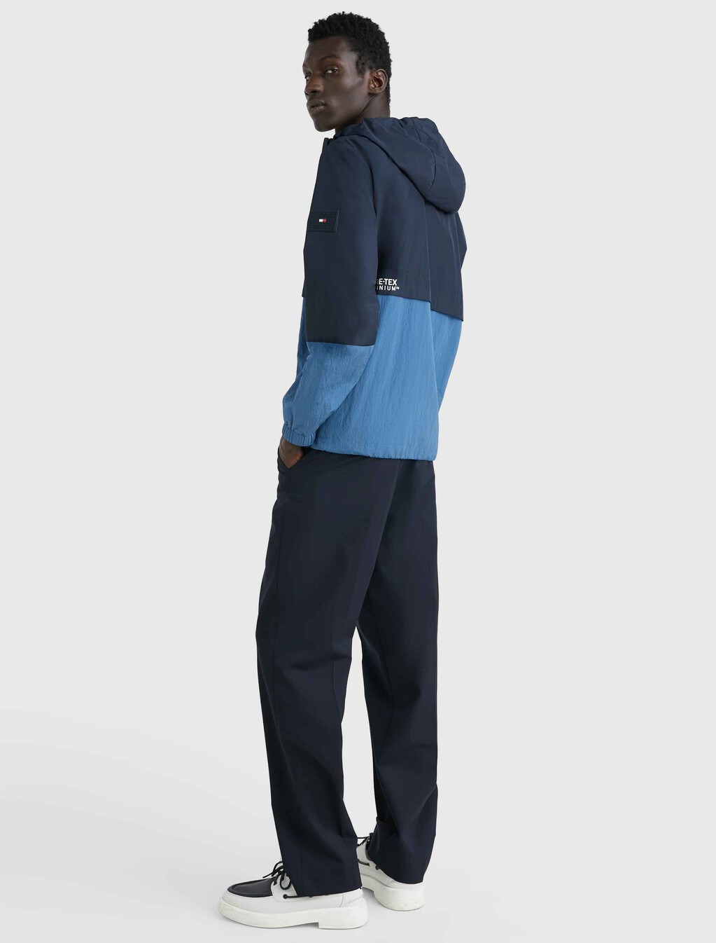GORE-TEX Colour-Blocked Hooded Jacket, Desert Sky, hi-res
