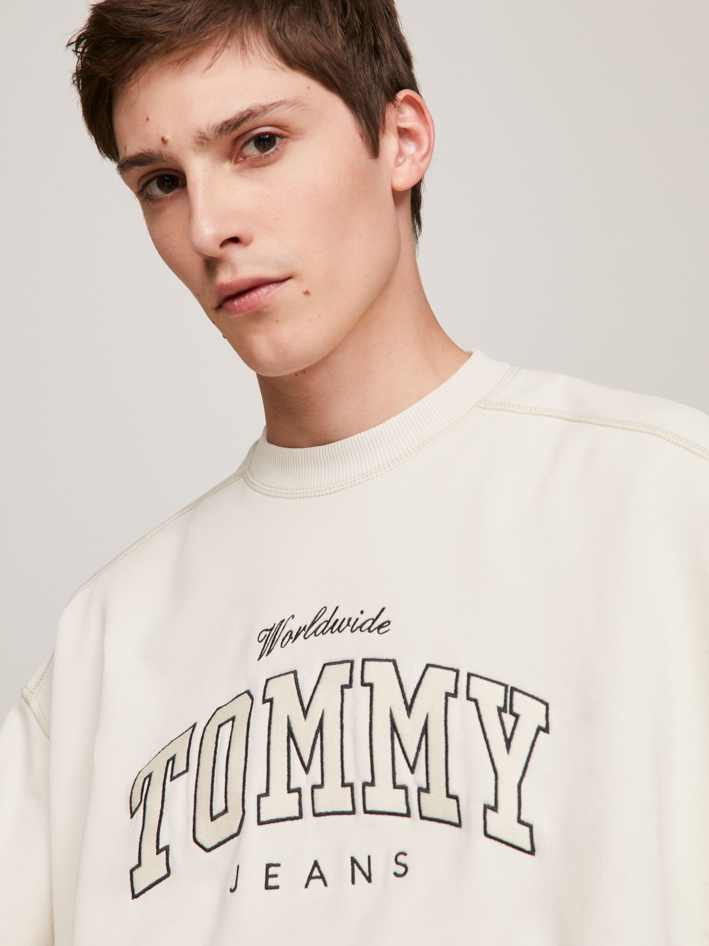 Tommy jeans logo jumper new arrivals