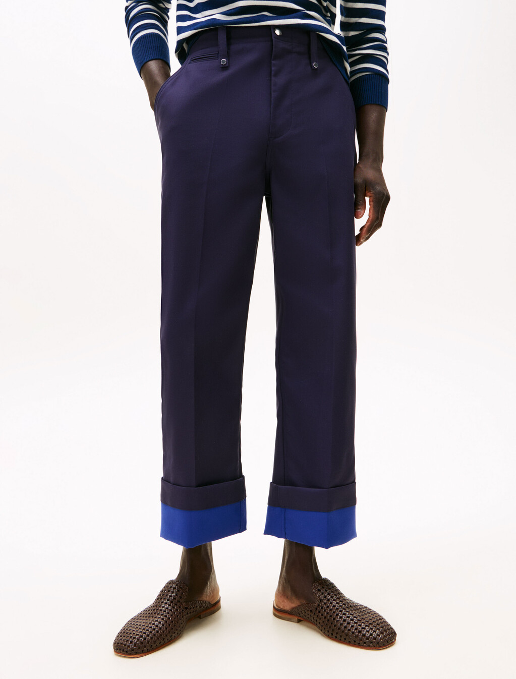 The Runway 系列超寬鬆翻邊斜紋九分褲, Carbon Navy, hi-res