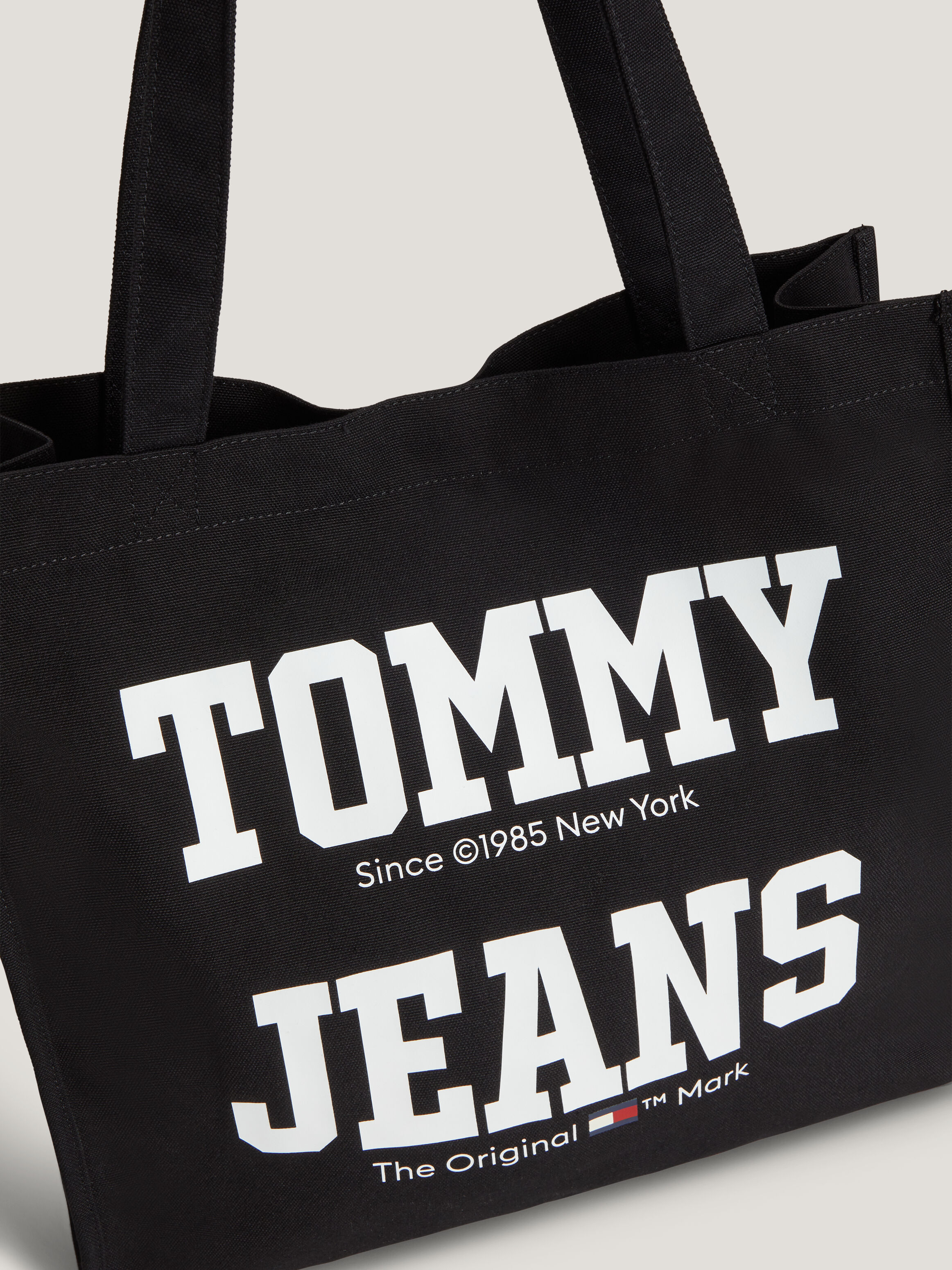 Tommy best sale cares tote