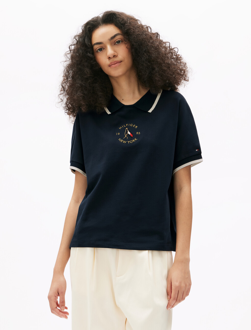 動感旗幟刺繡圓領 Polo 衫, Dark Night Navy, hi-res