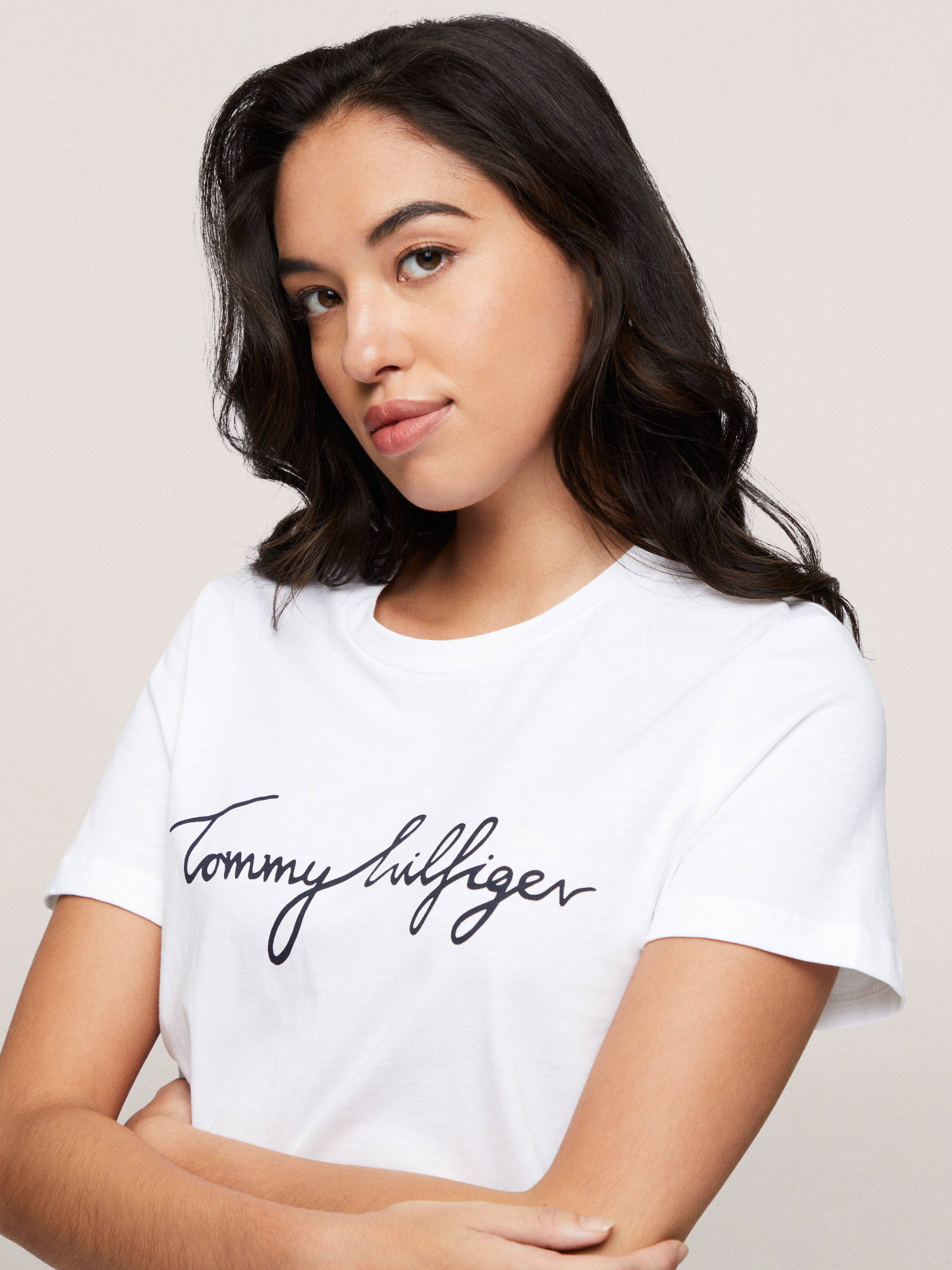 T Tommy Hilfiger