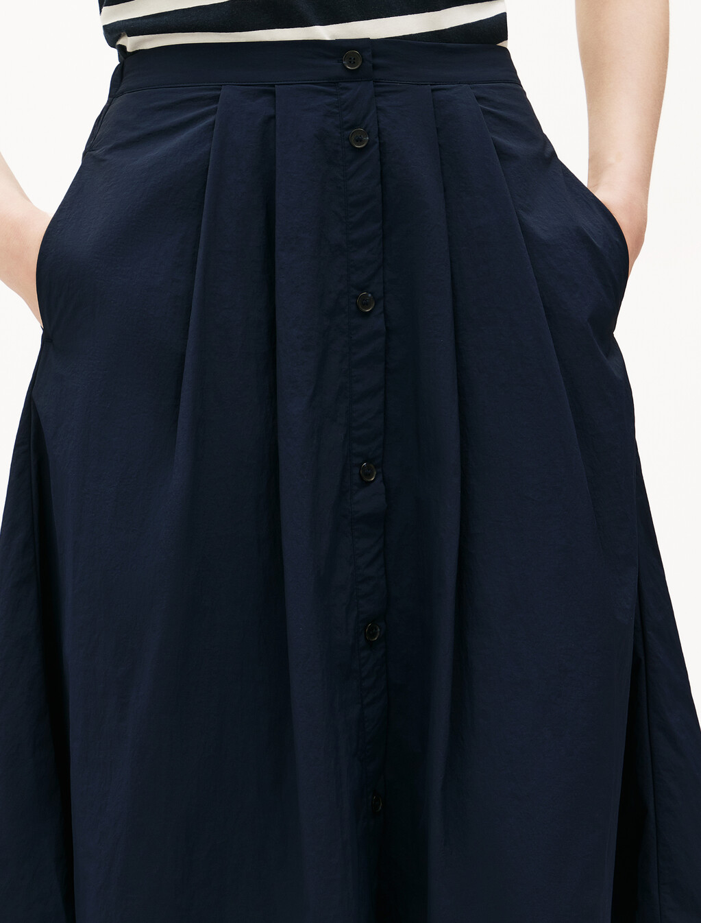 Asia Fit Nylon Midi Skirt, Dark Night Navy, hi-res