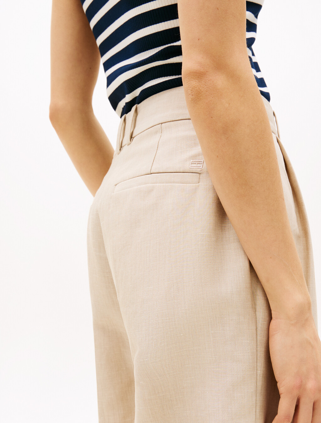 Linen Mix Pleated Shorts, Classic Beige, hi-res