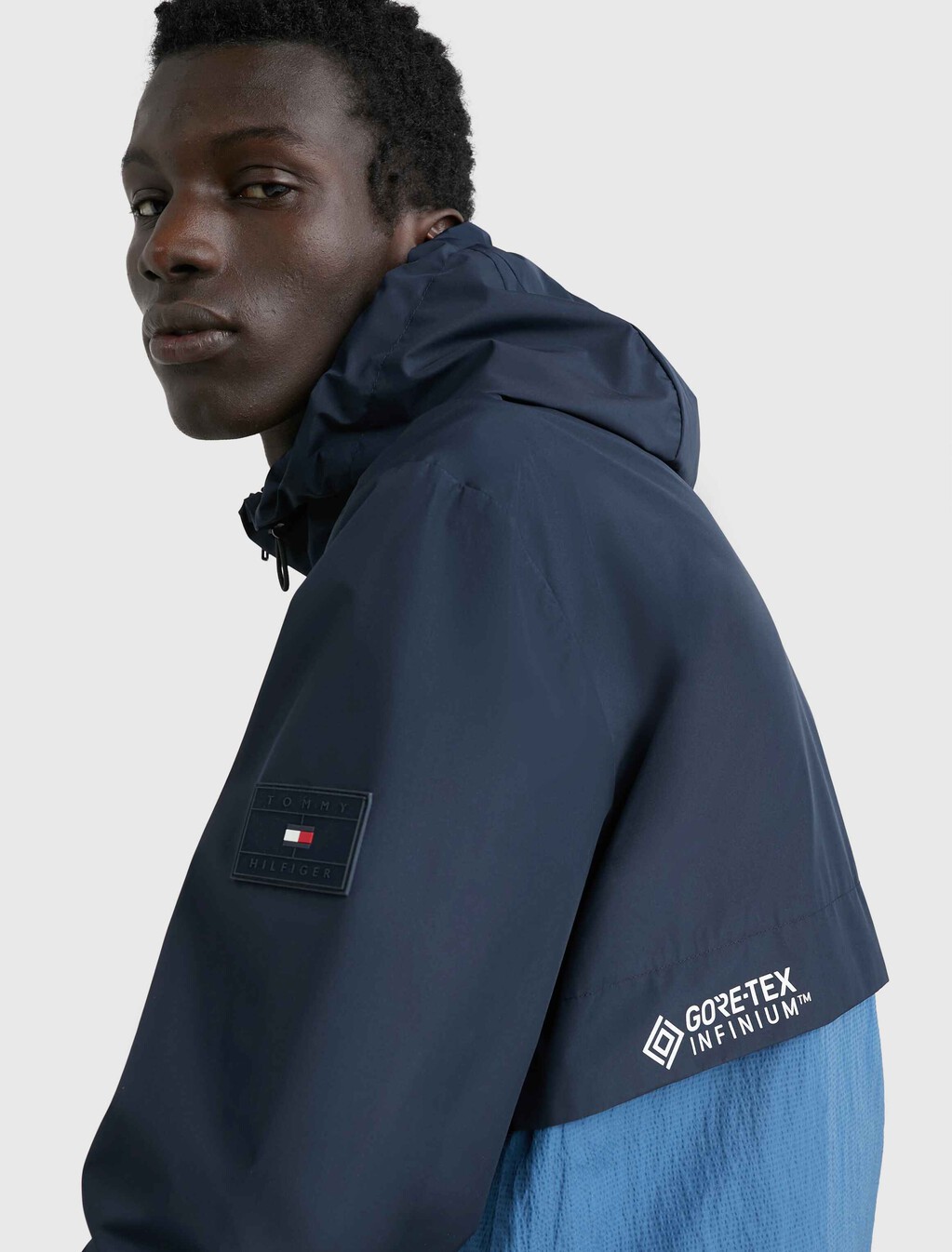 GORE-TEX Colour-Blocked Hooded Jacket, Desert Sky, hi-res
