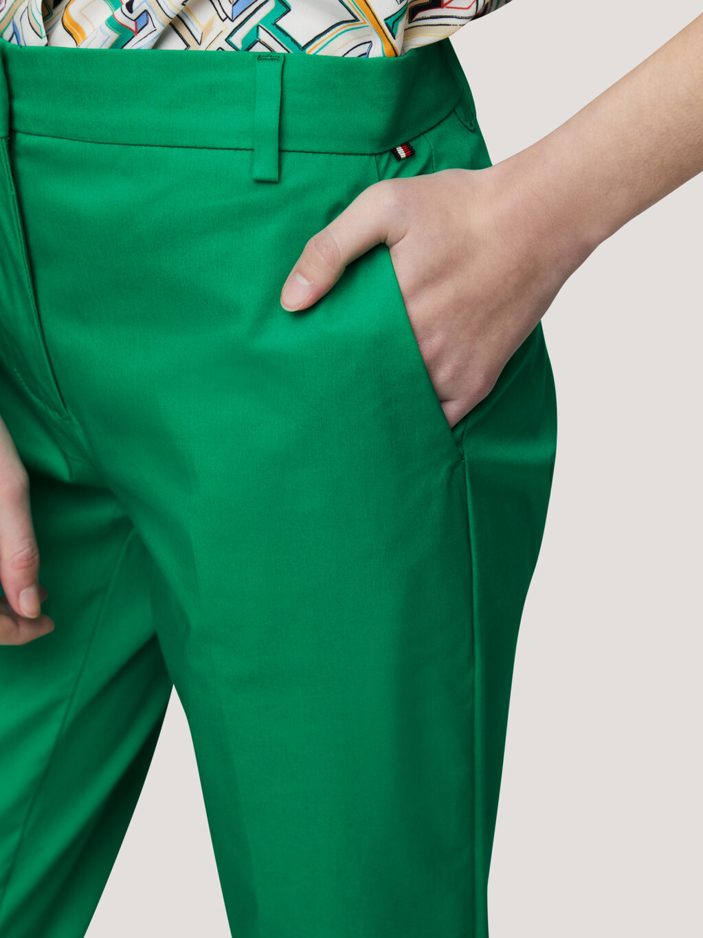 短款直筒棉質斜紋長褲, Olympic Green, hi-res