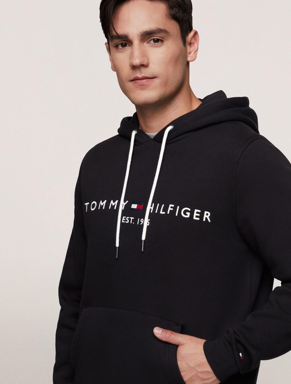Essential Logo Hoodie, JET BLACK, hi-res