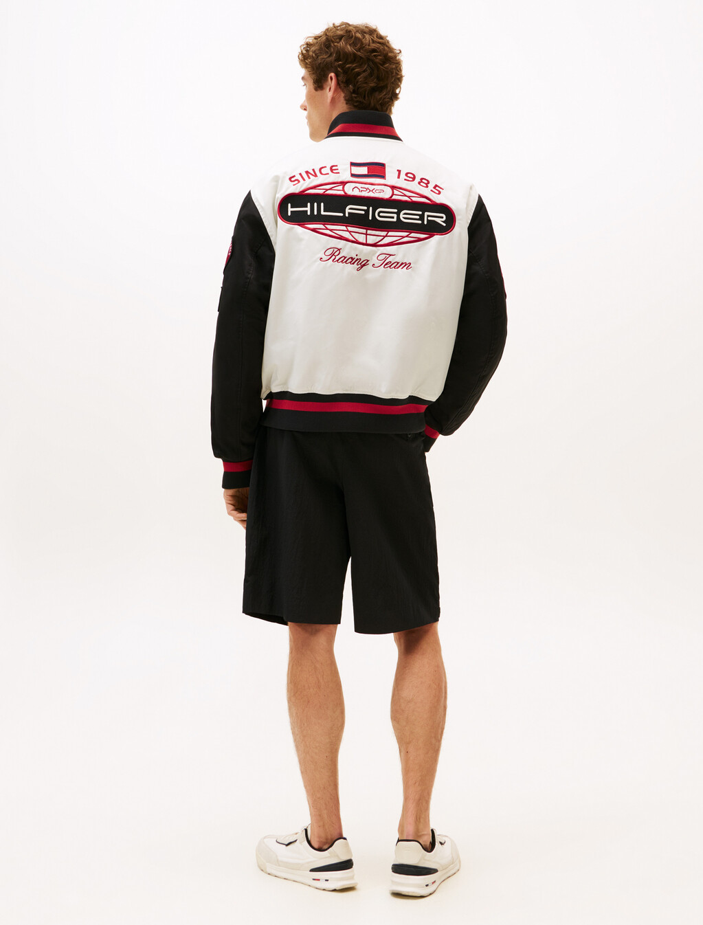 APXGP 系列緞面方版棒球外套, White/Red/Black, hi-res