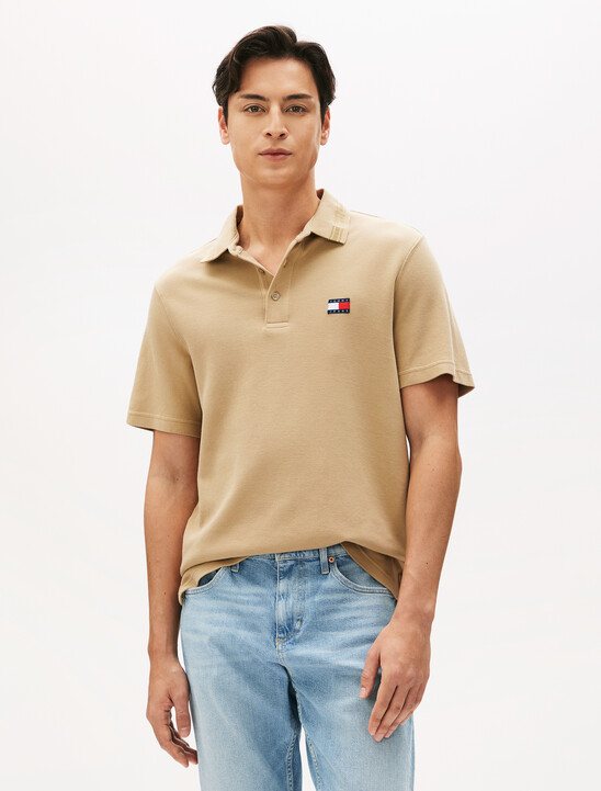 標誌衣領 Polo 衫