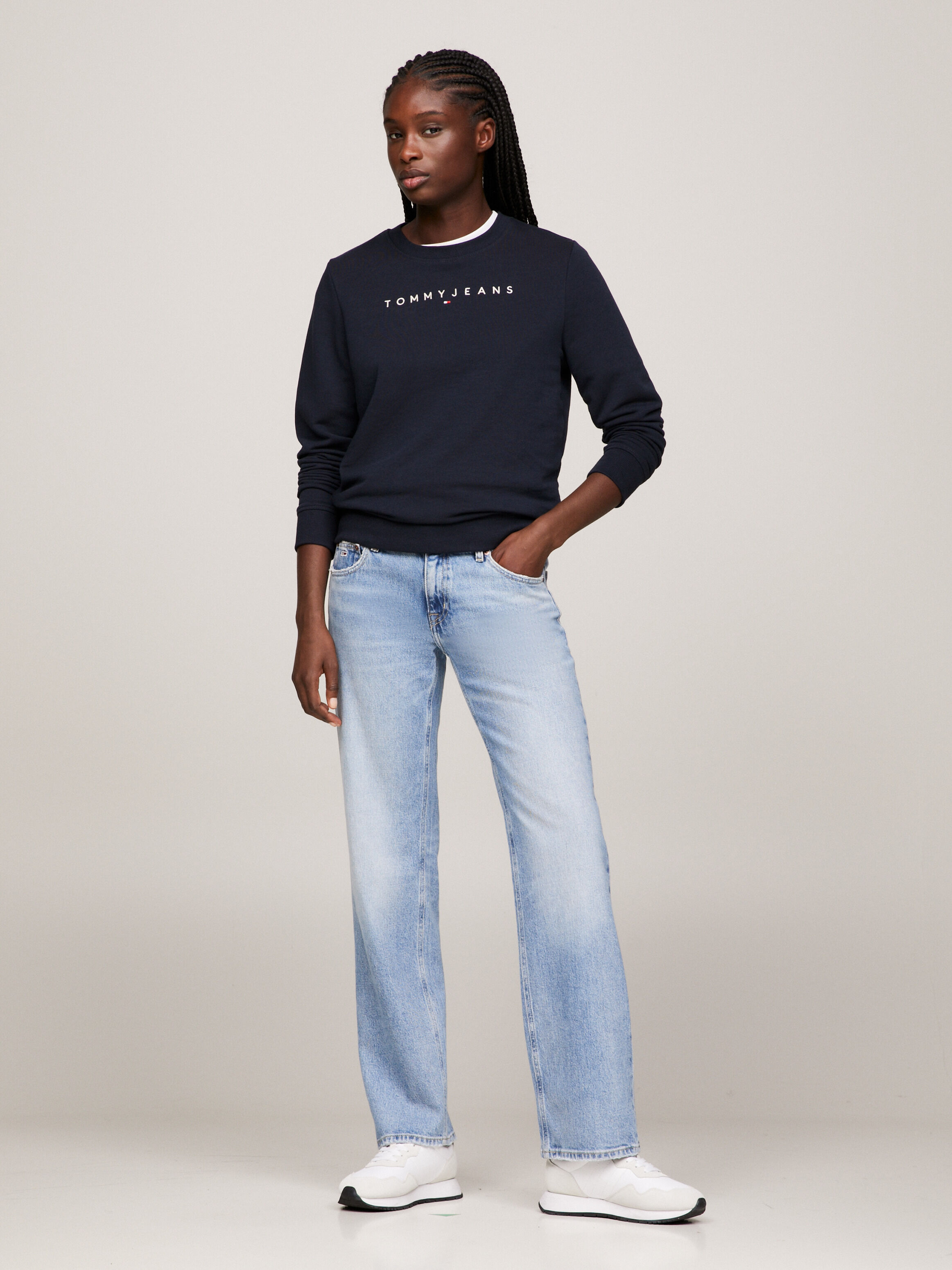 Tommy jeans essential logo sweatshirt clearance