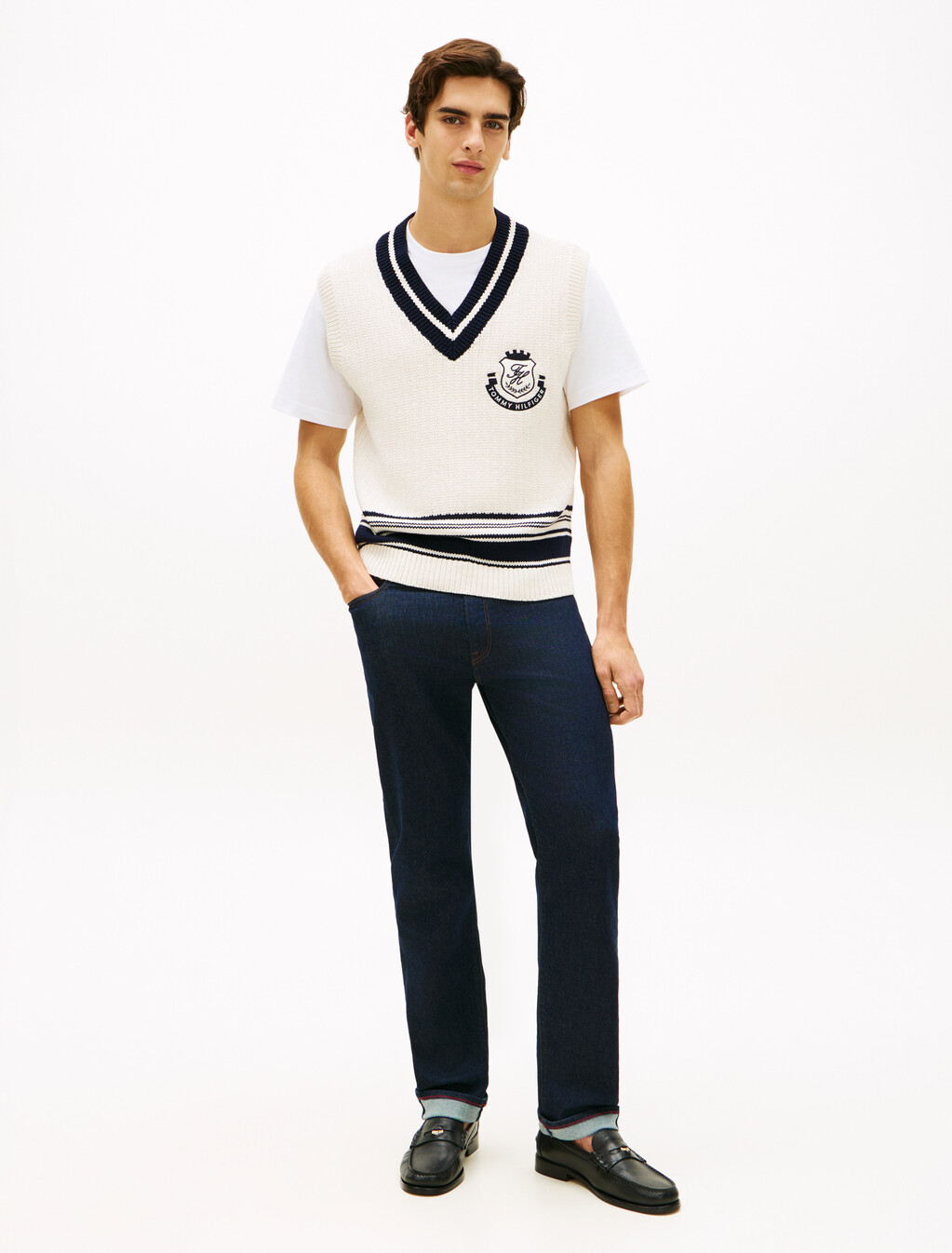 Relaxed Crest Appliqu&eacute; V-Neck Sweater Vest, Ivory Petal, hi-res