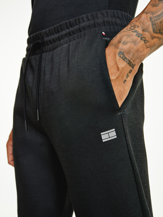 Tommy Hilfiger Tech Essential 束腳運動褲