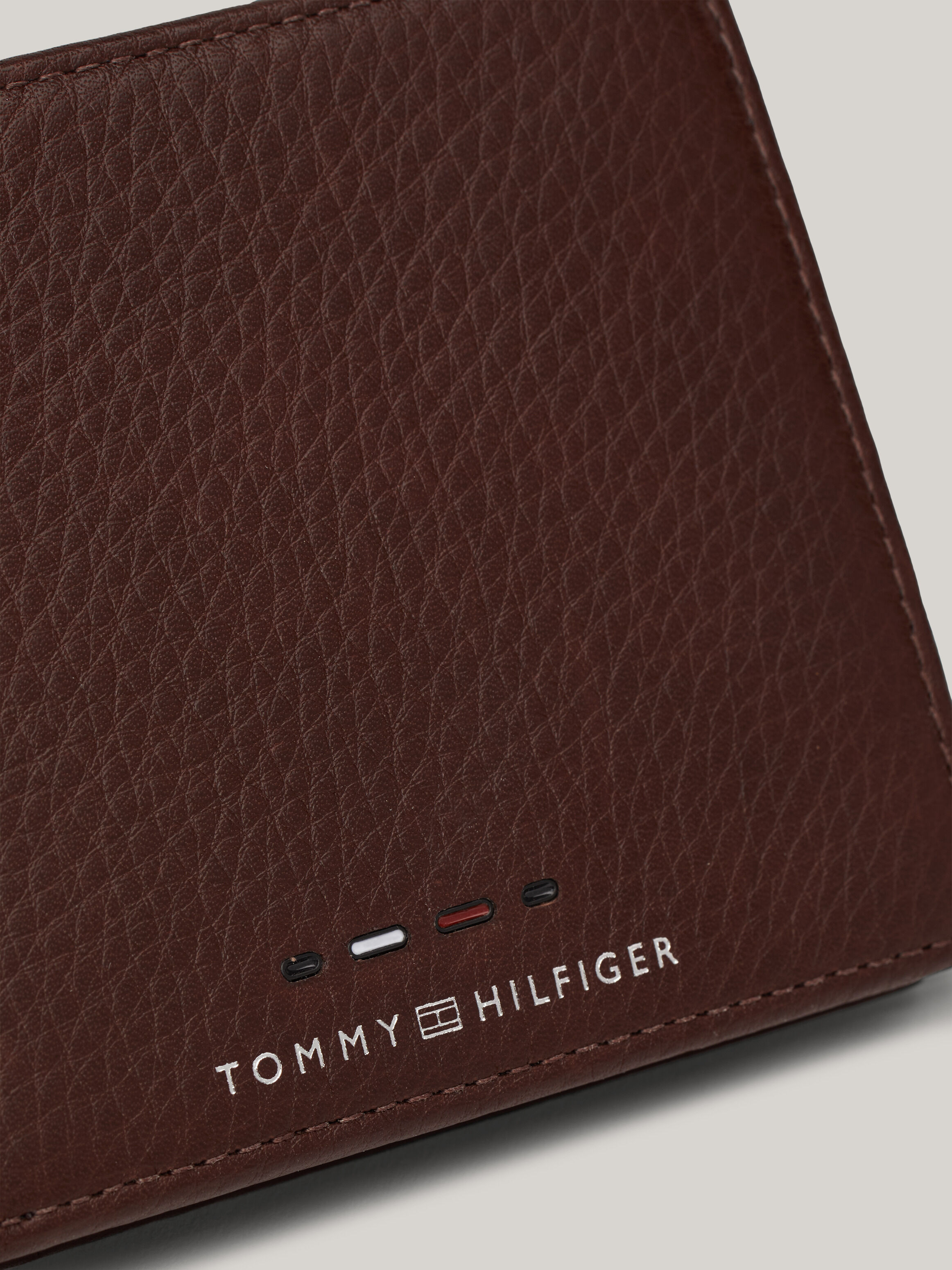 Tommy hilfiger wallets for men deals