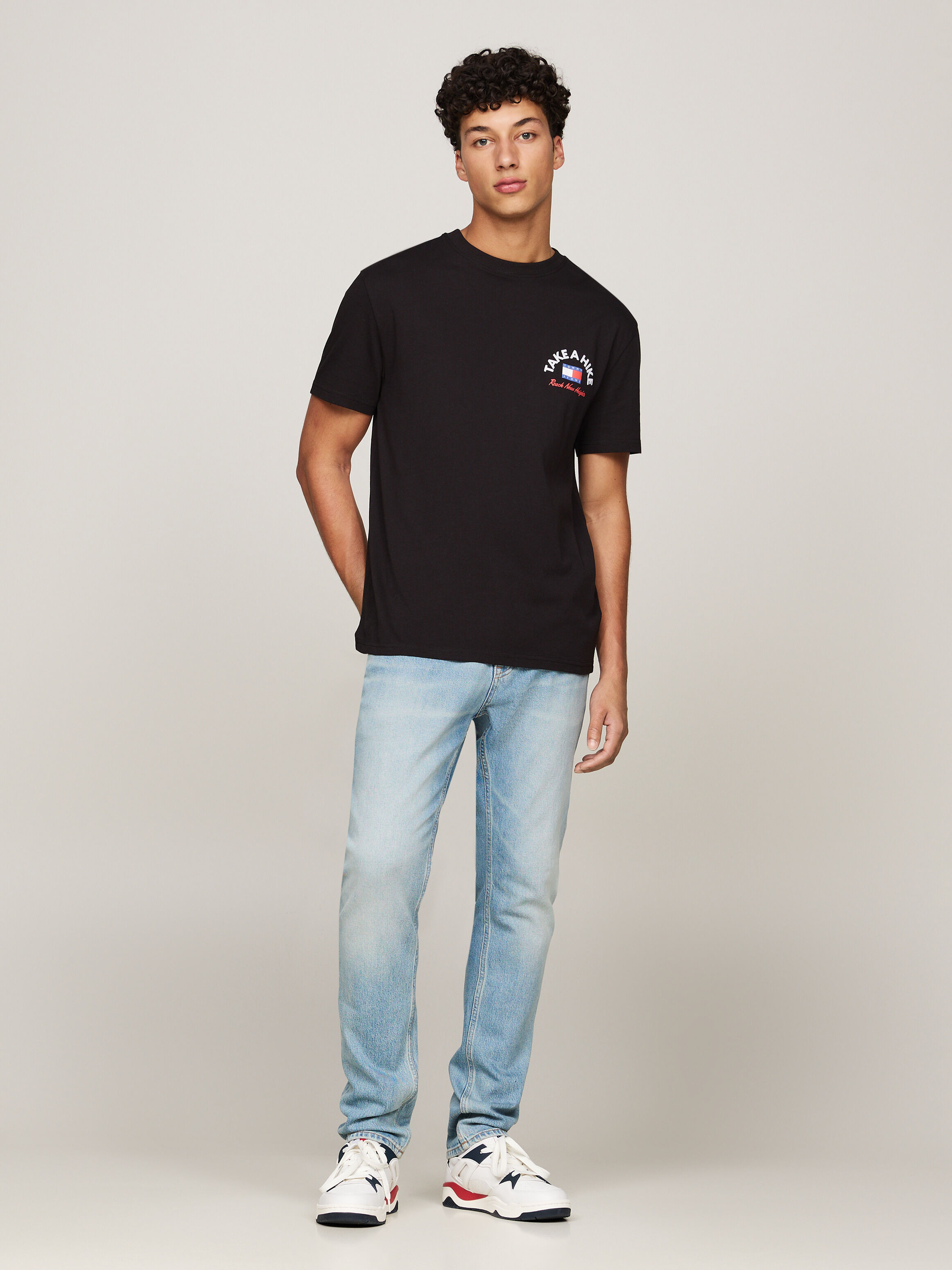 Tommy hilfiger graphic tees top