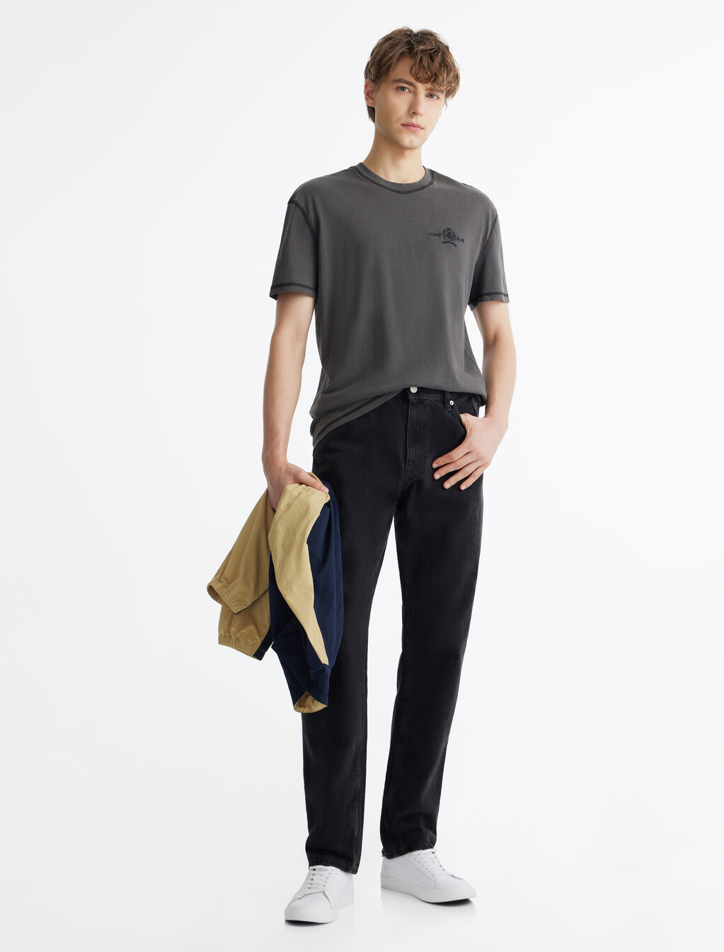 Small Tonal Crest T-Shirt, Black, hi-res
