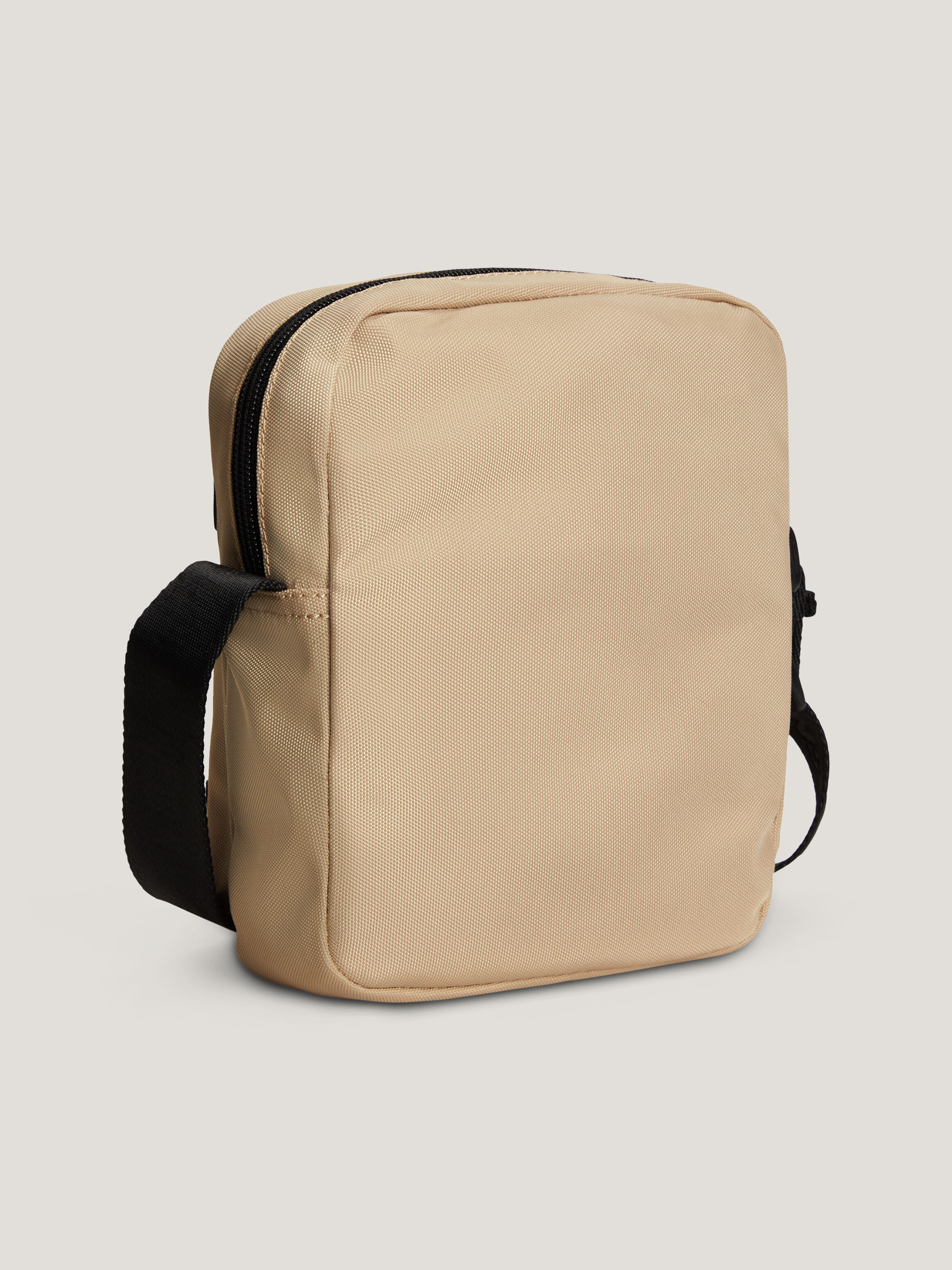 Tommy hilfiger mens 2025 bag