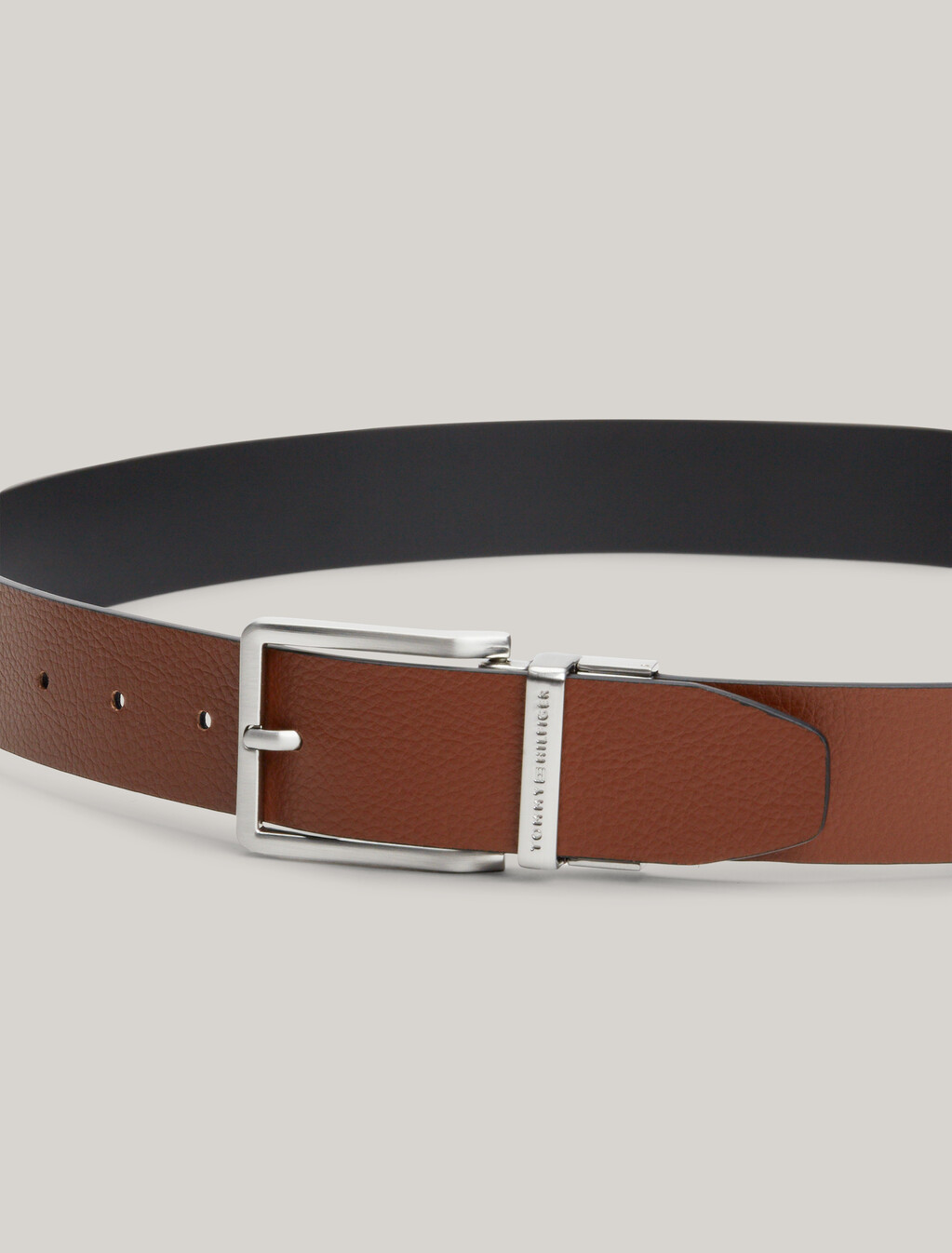 Logo Square Buckle Reversible Leather Belt, Black / Winter Cognac, hi-res