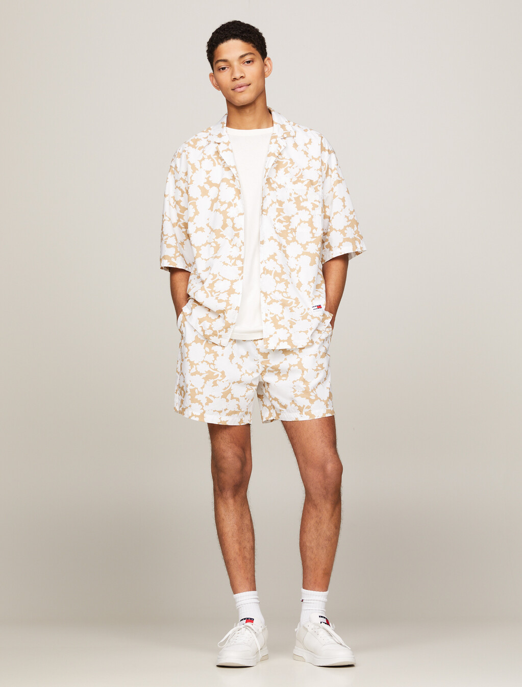 Hawaiian Print Beach Shorts, Floral Aop White, hi-res