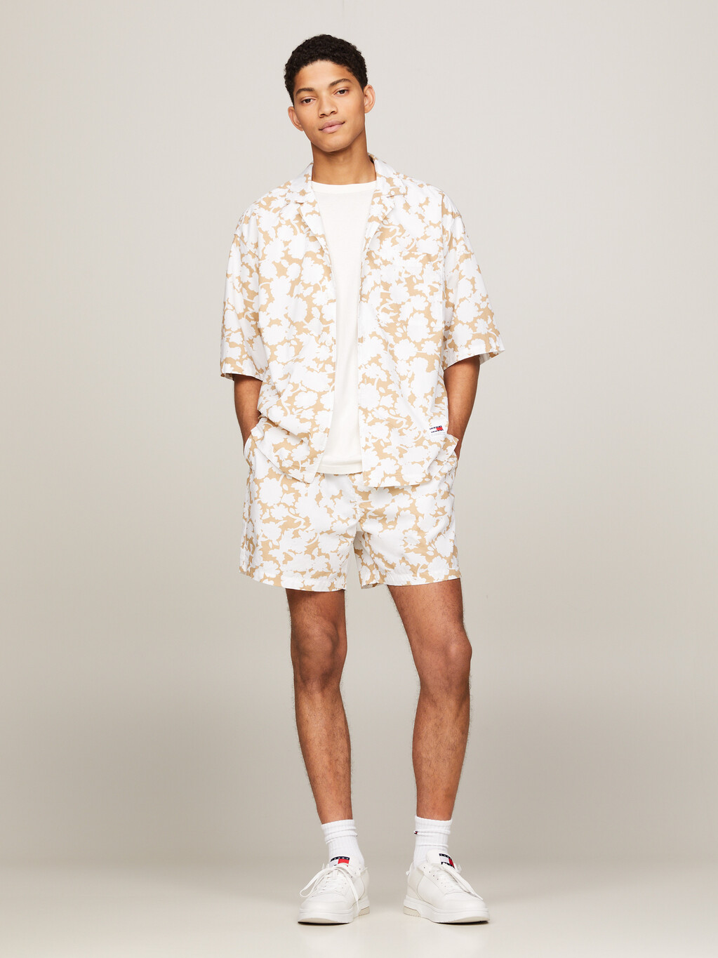 夏威夷印花沙灘短褲, Floral Aop White, hi-res