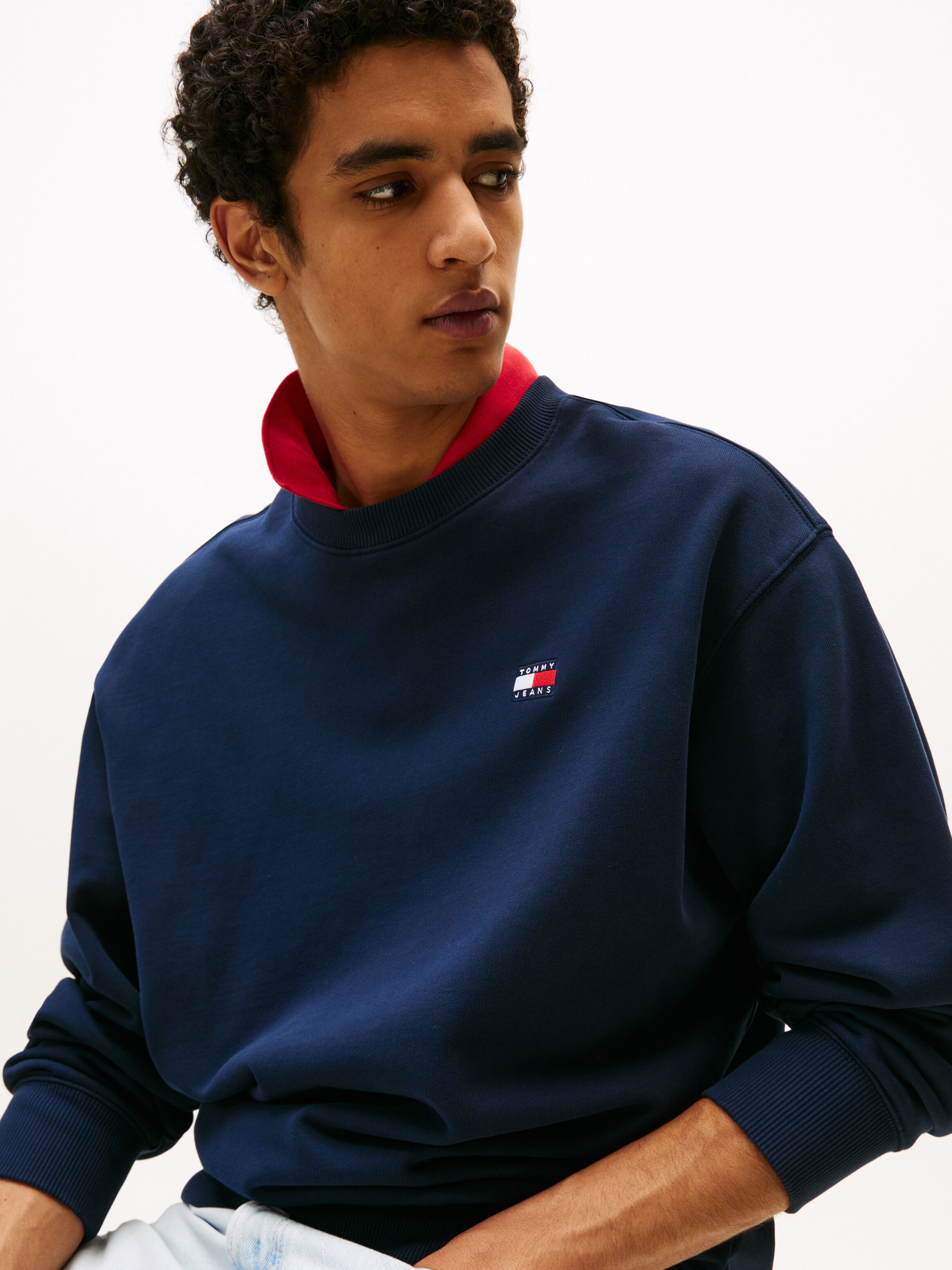 スウェット・トレーナー LOGO BADGE SWEATSHIRT Logo Badge Relaxed Sweatshirt | blue | Tommy Hilfiger Hong Kong