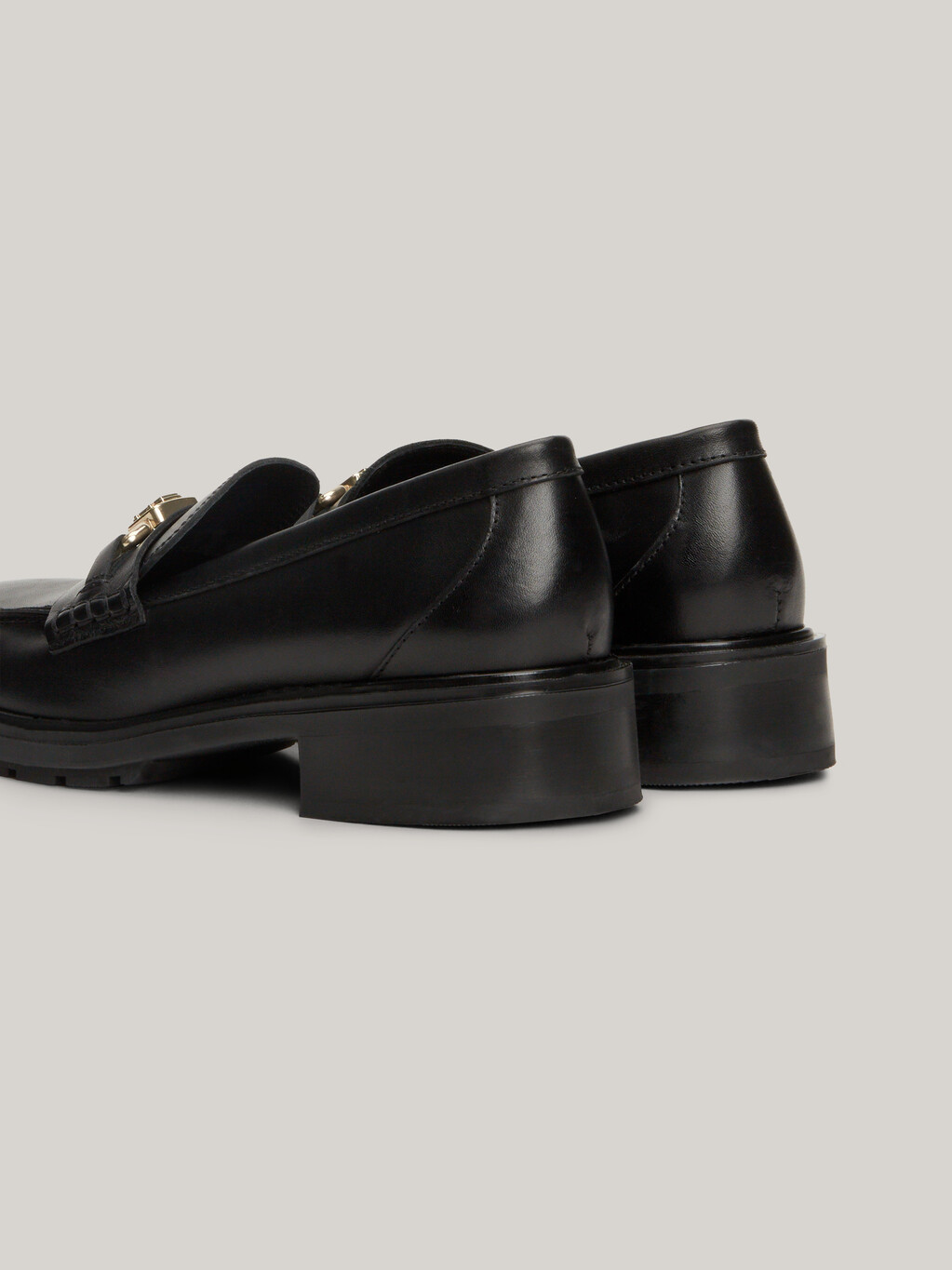 TH Monogram皮樂福鞋, Black, hi-res