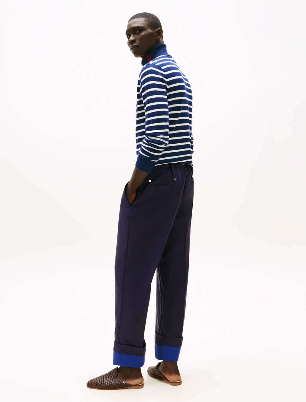 The Runway 系列超寬鬆翻邊斜紋九分褲, Carbon Navy, hi-res