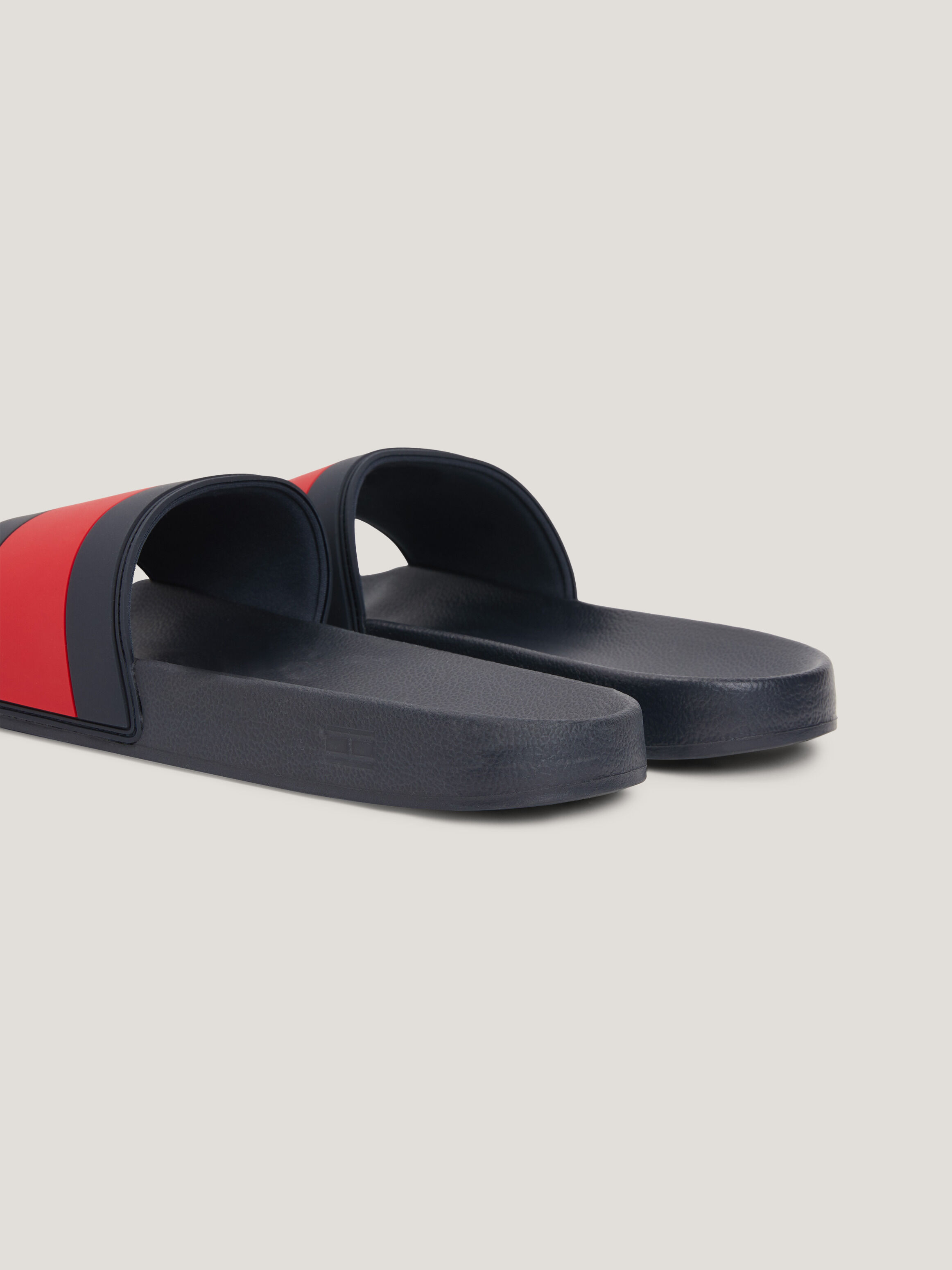 Tommy hilfiger sliders top