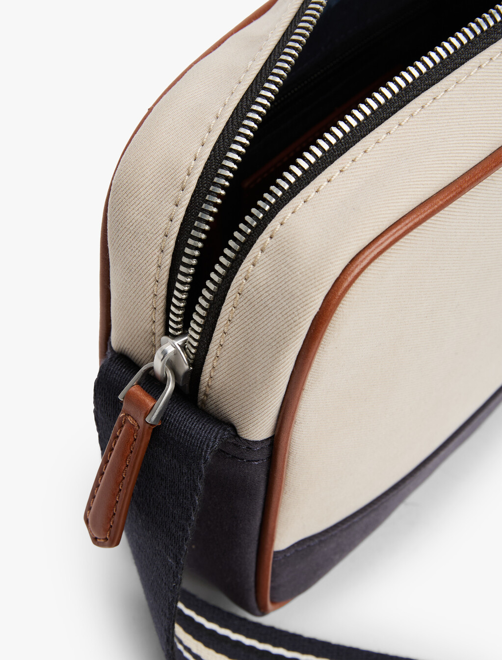 Casual Camera Bag, Classic Beige, hi-res