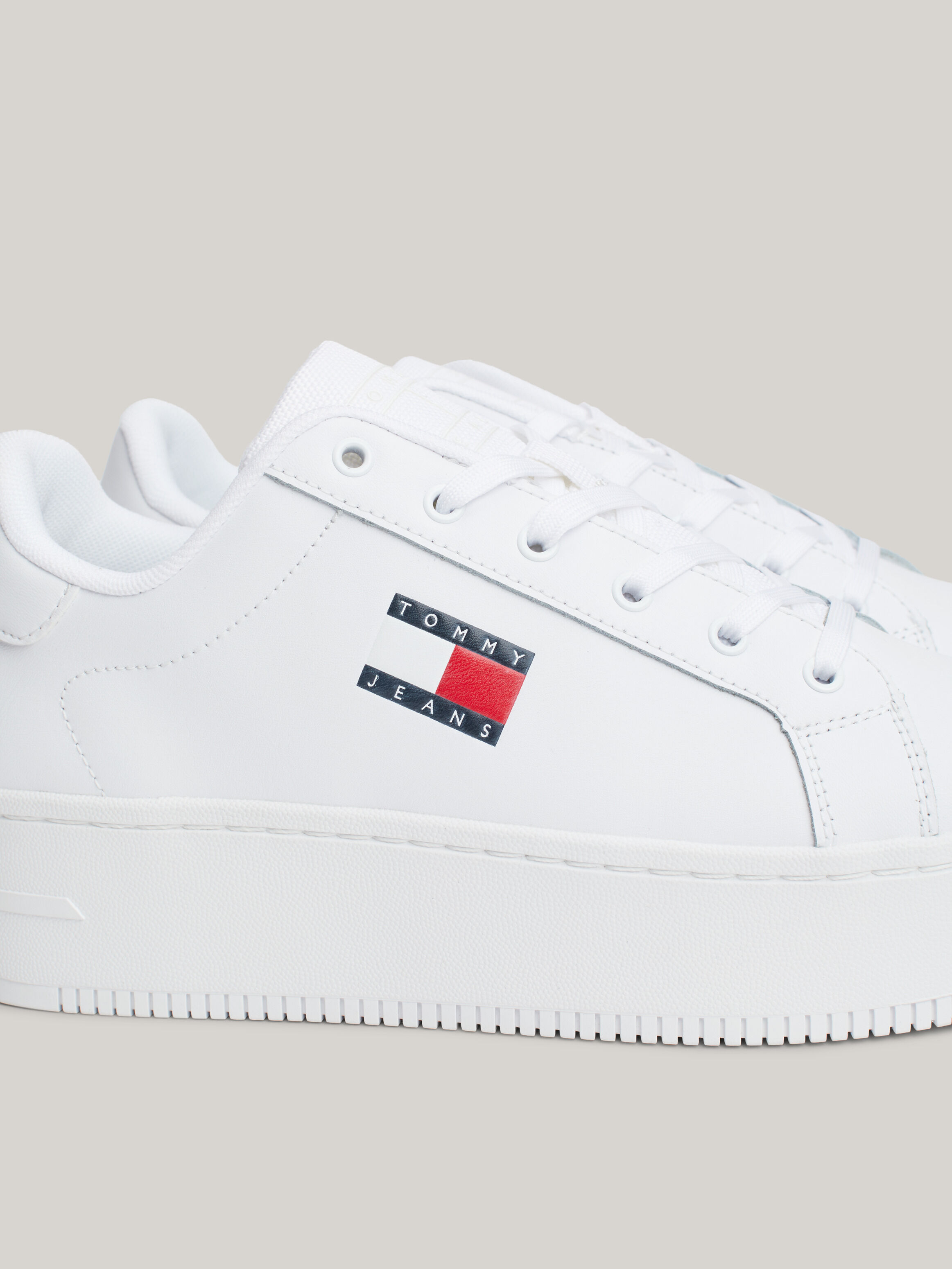 Tommy hilfiger essential trainers cheap