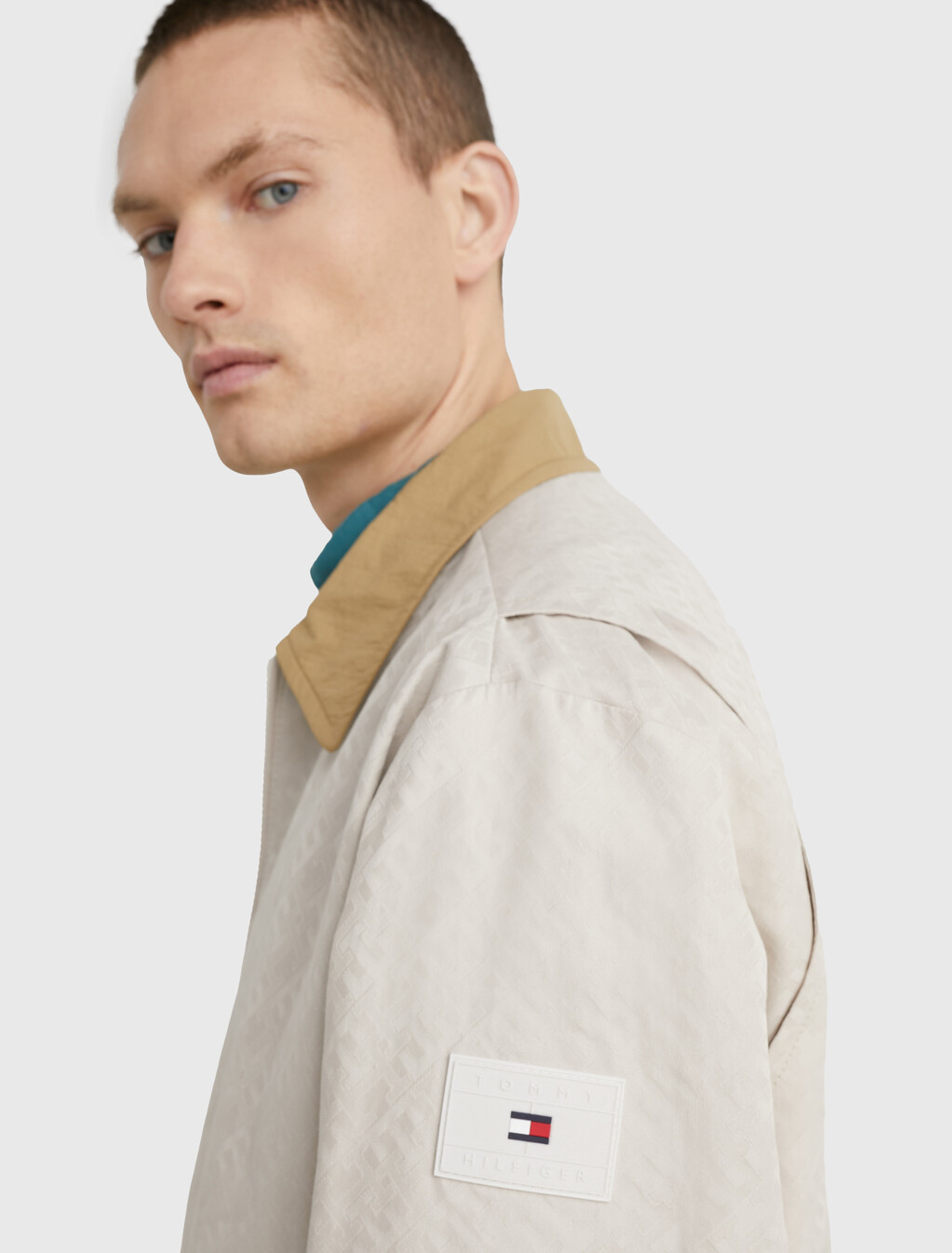 TH Monogram 對比領外套, Monogram Weathered White, hi-res