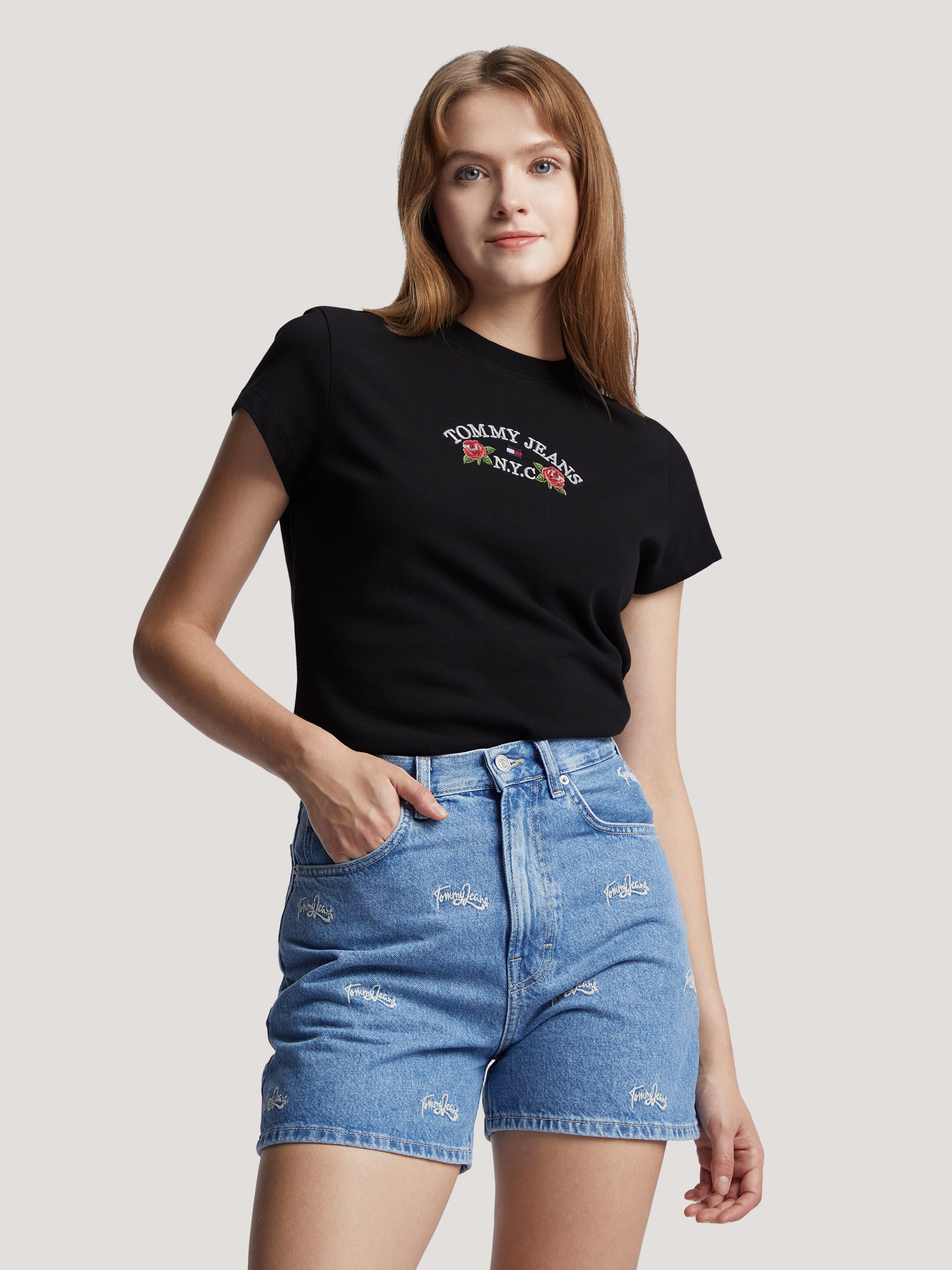 T shirt shop with rose embroidery