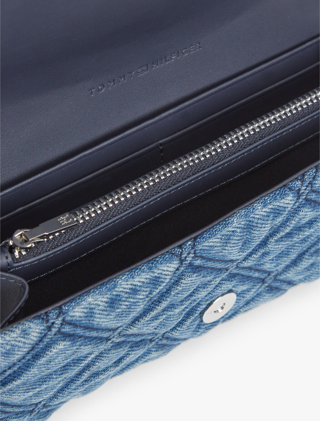 絎縫牛仔鏈條手提銀包, Denim, hi-res