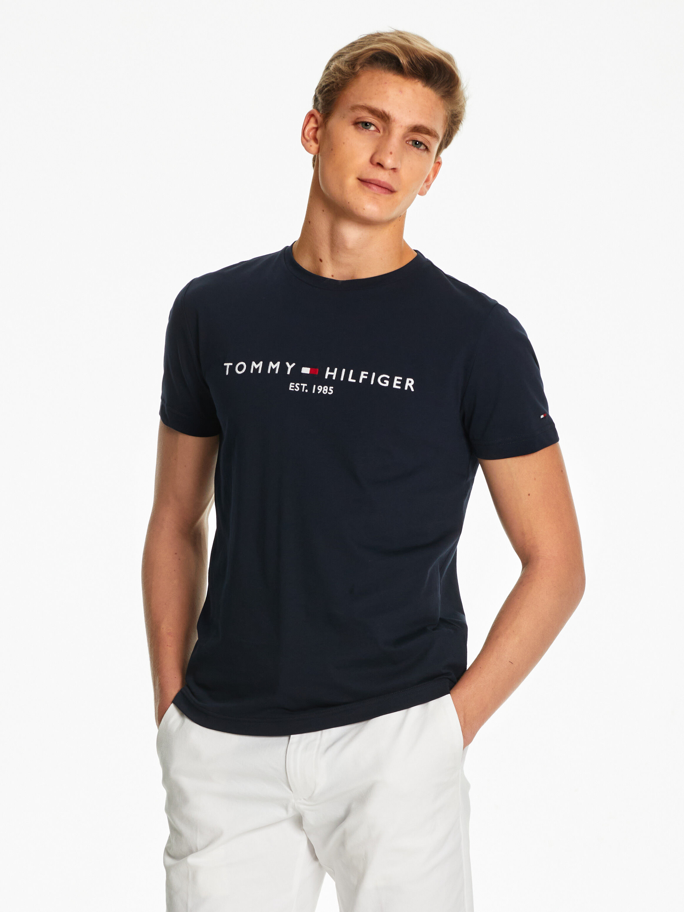 Tommy logo store tee