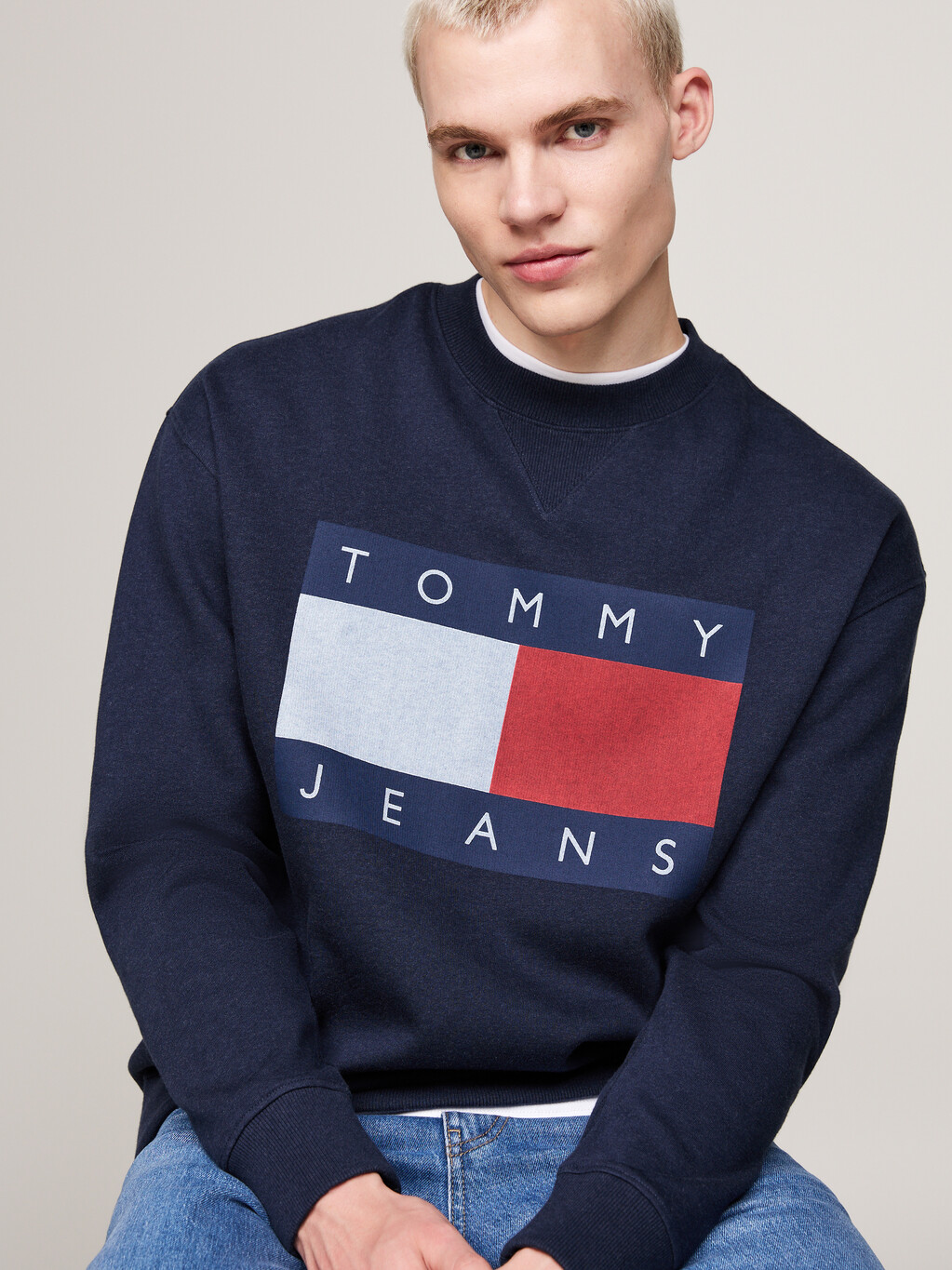 Tommy Flag Badge Relaxed Sweatshirt, Dark Night Navy Melange, hi-res