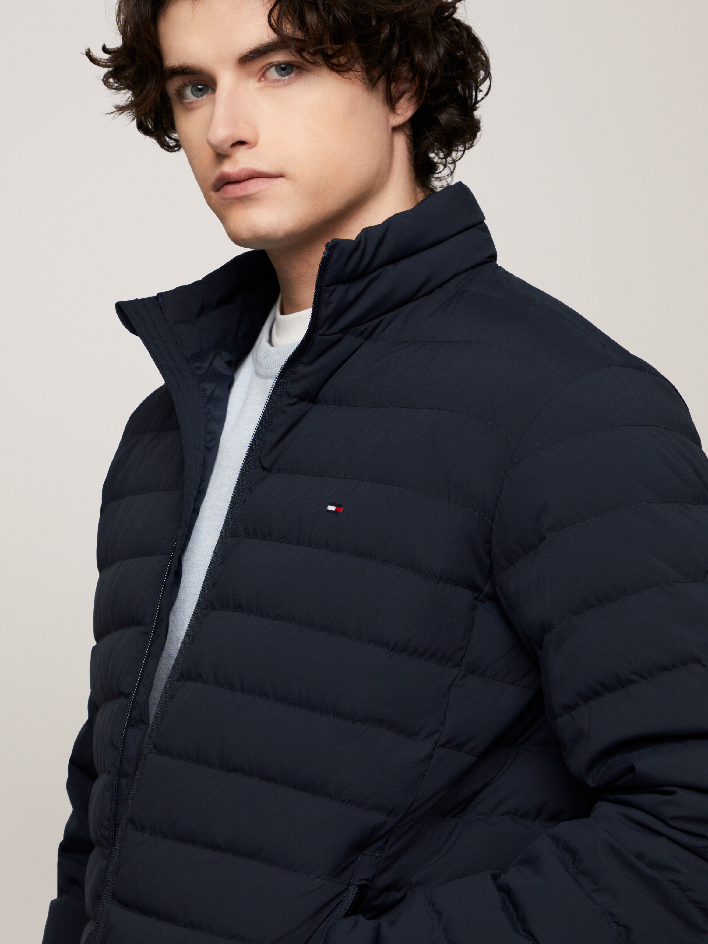 Tommy hilfiger men's lightweight packable down bomber jacket top