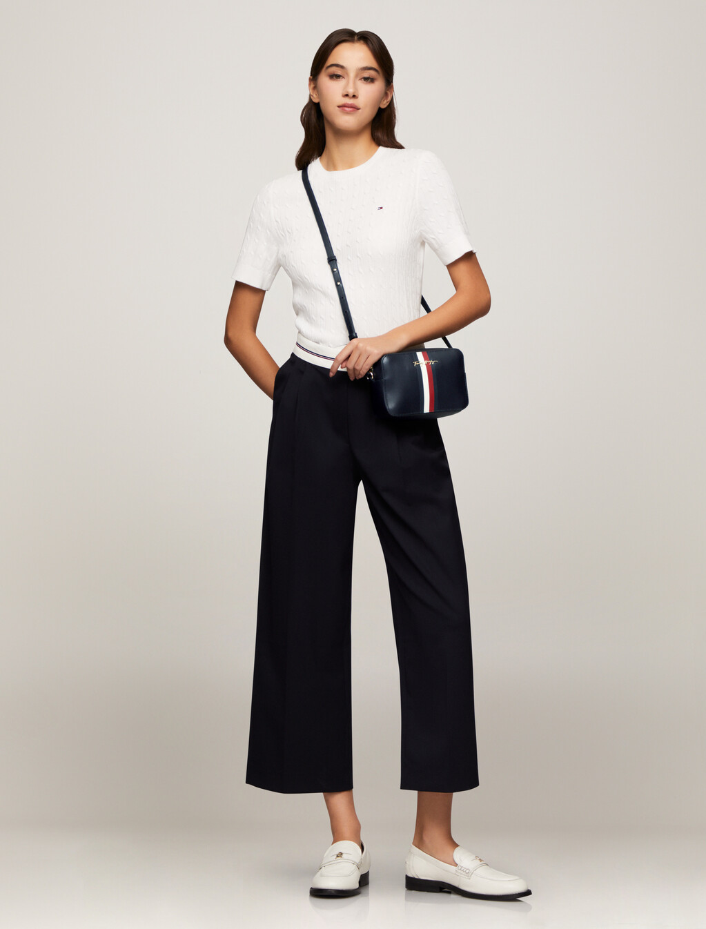 經典條紋斜背包, Space Blue, hi-res