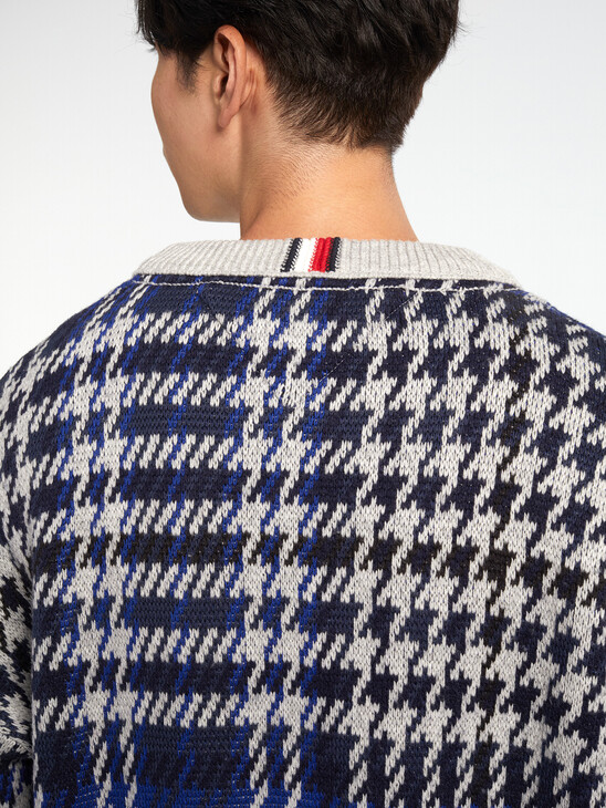 HOUNDSTOOTH CHECK SWEATER