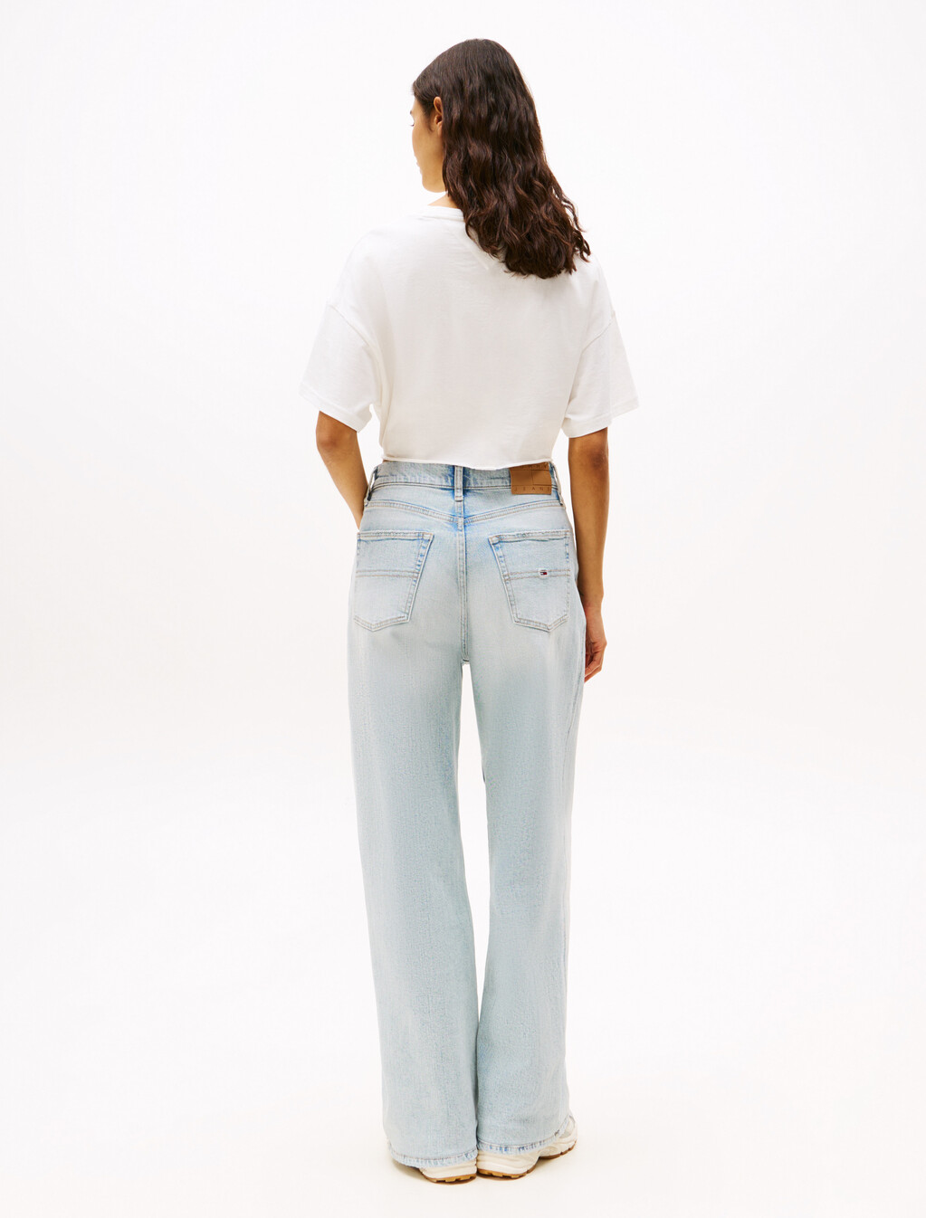 Tommy Badge Cropped Knot T-Shirt, Ecru, hi-res