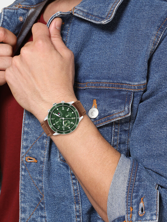 GREEN DIAL MULTIFUNCTION LEATHER STRAP WATCH