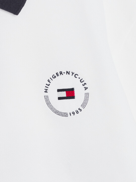 Hilfiger Team 標準版型旗幟 Polo 衫