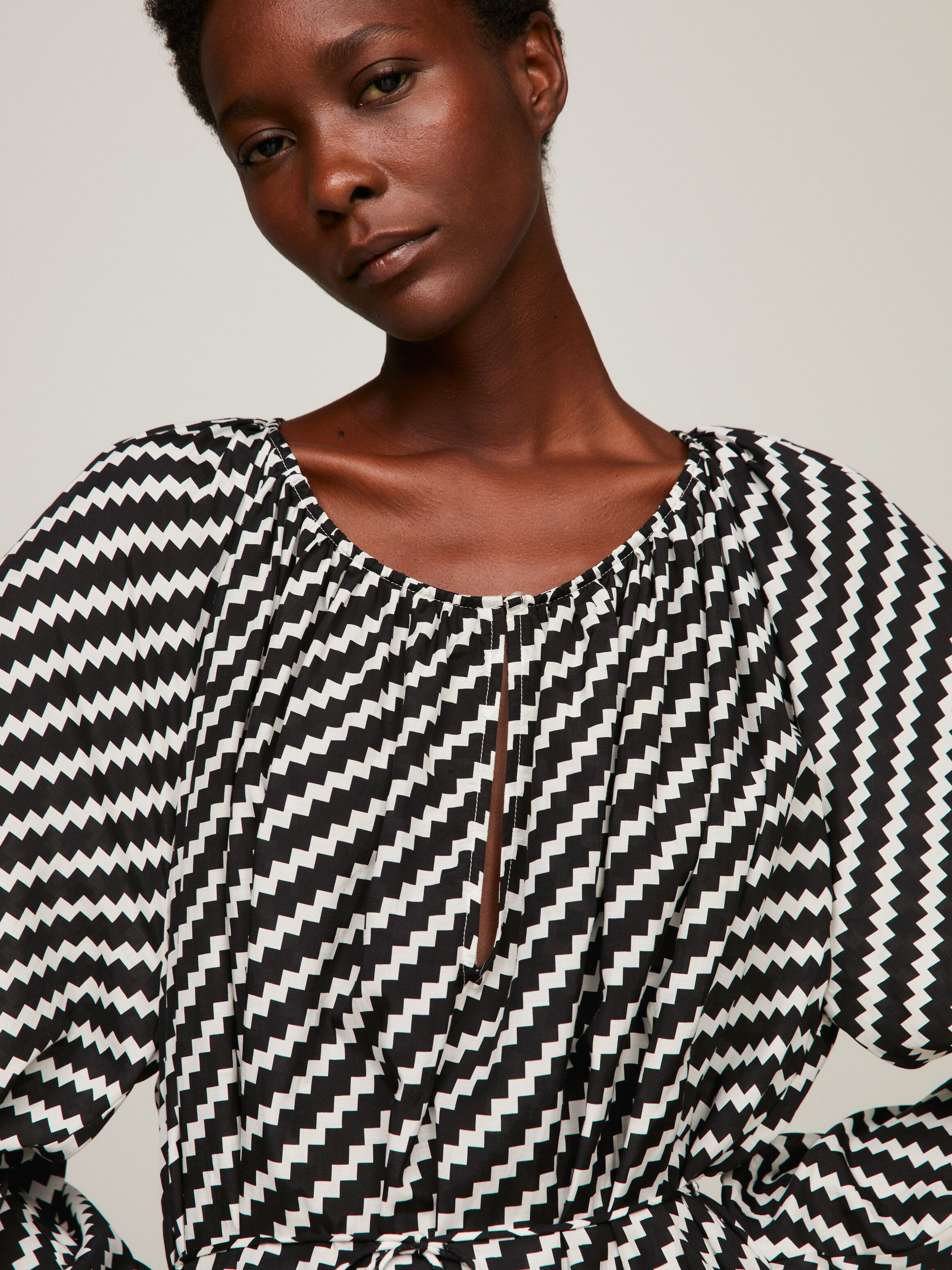 Jagged Print Oversized Knee Length Dress | natural | Tommy