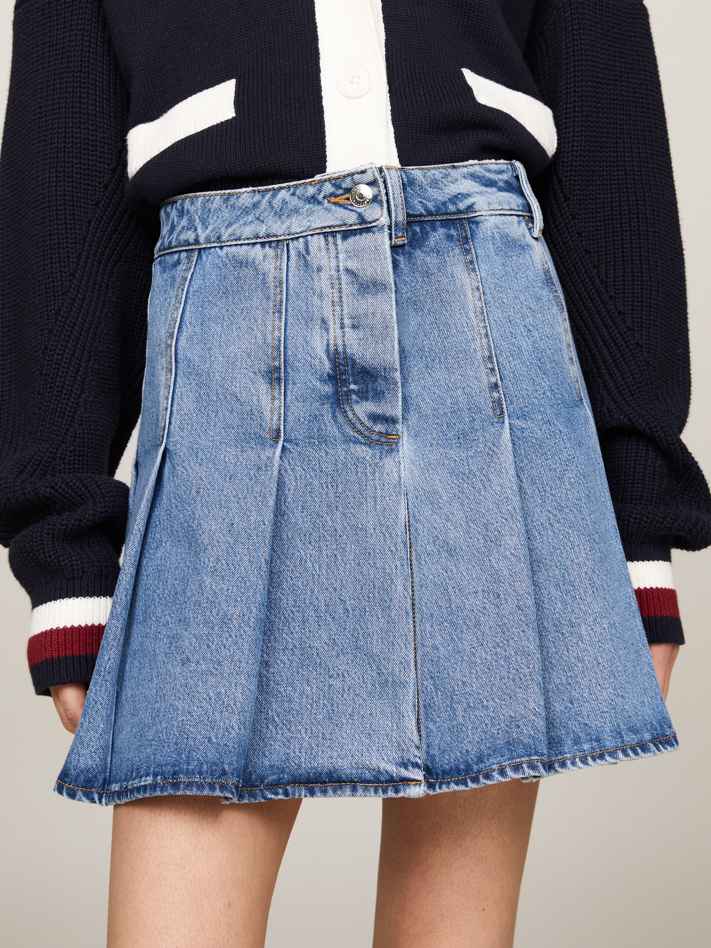 Tommy hilfiger pleated mini skirt top